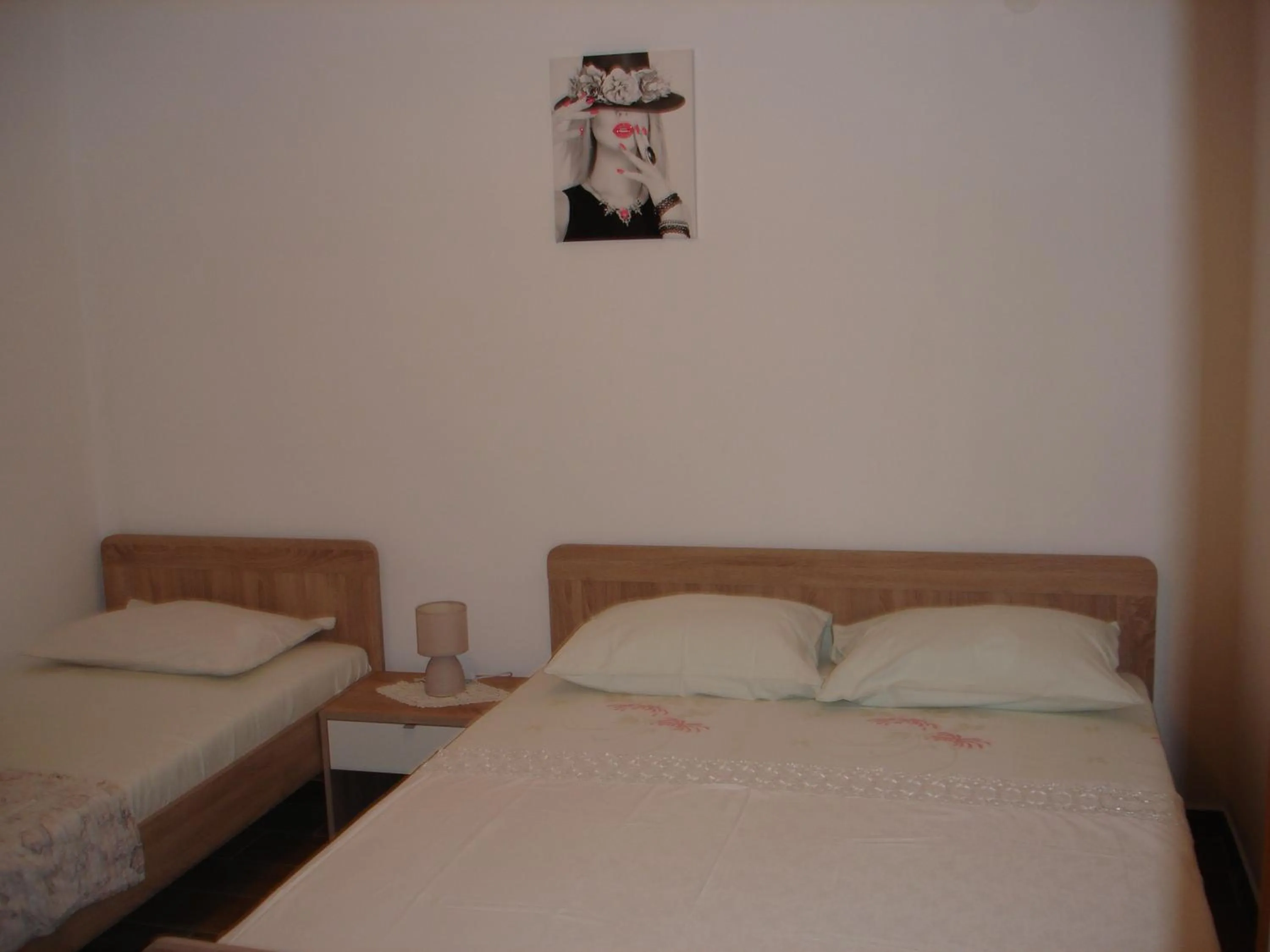 Bed in Dominik