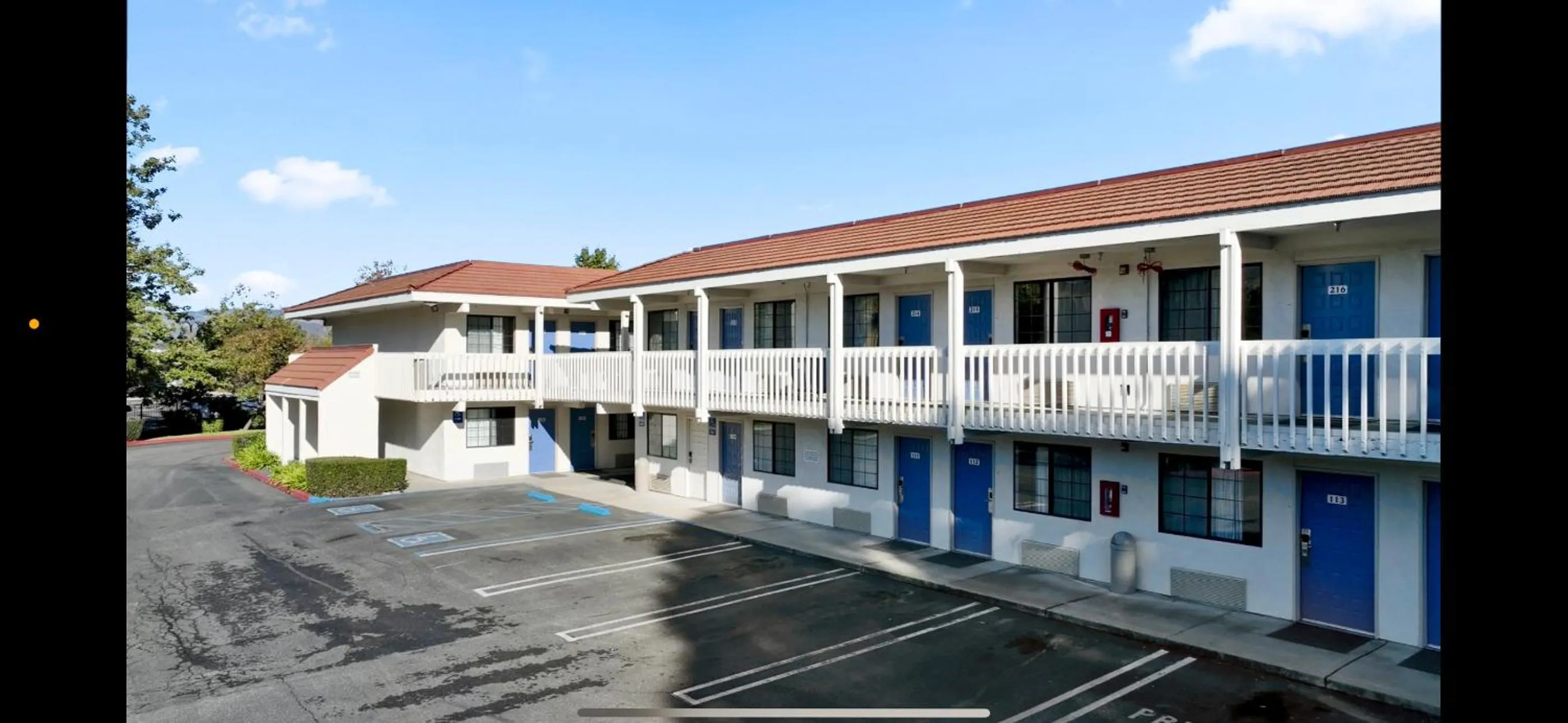 Property building in Studio 6 San Luis Obispo, CA South