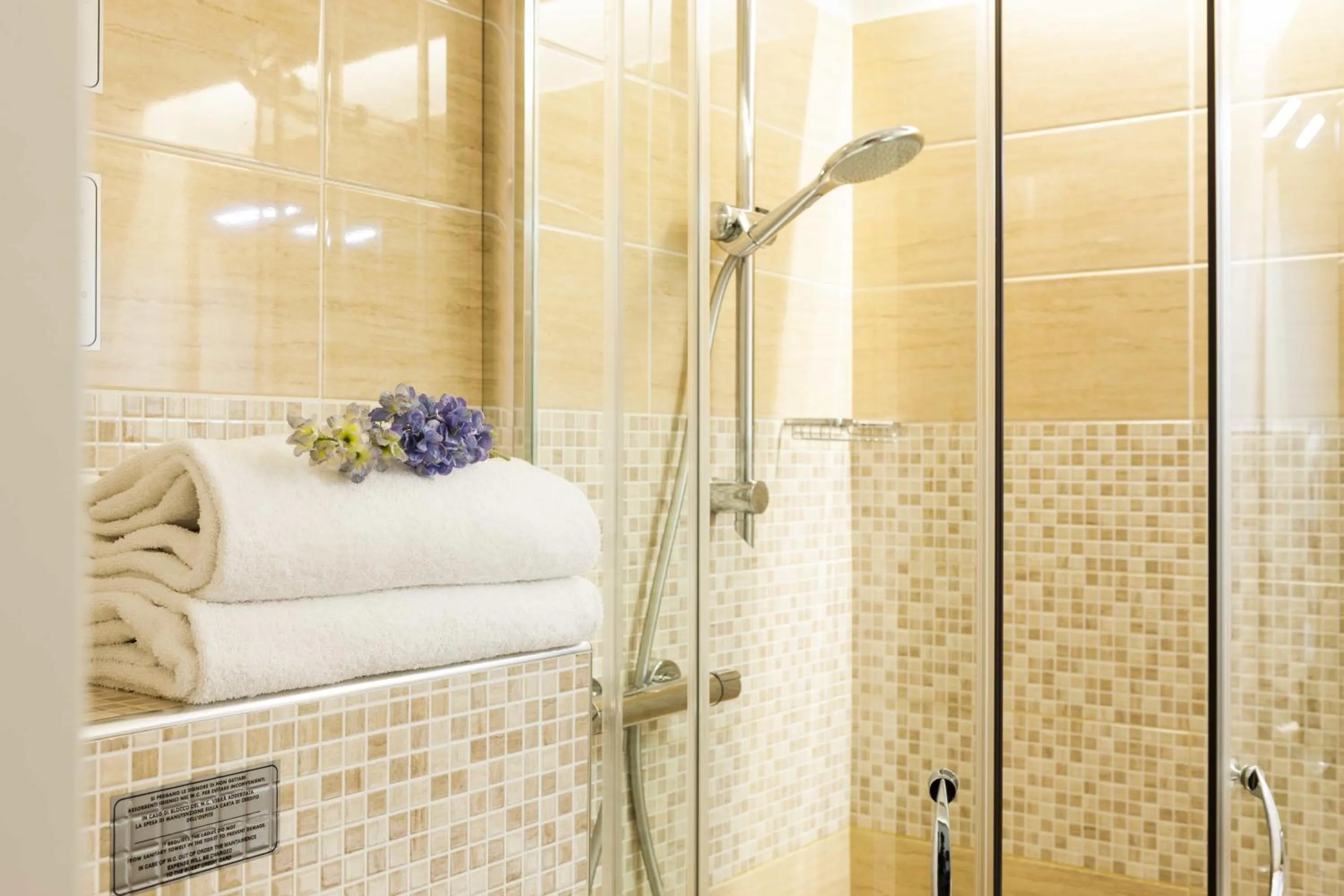 Bathroom in B&B Prestigia Rooms