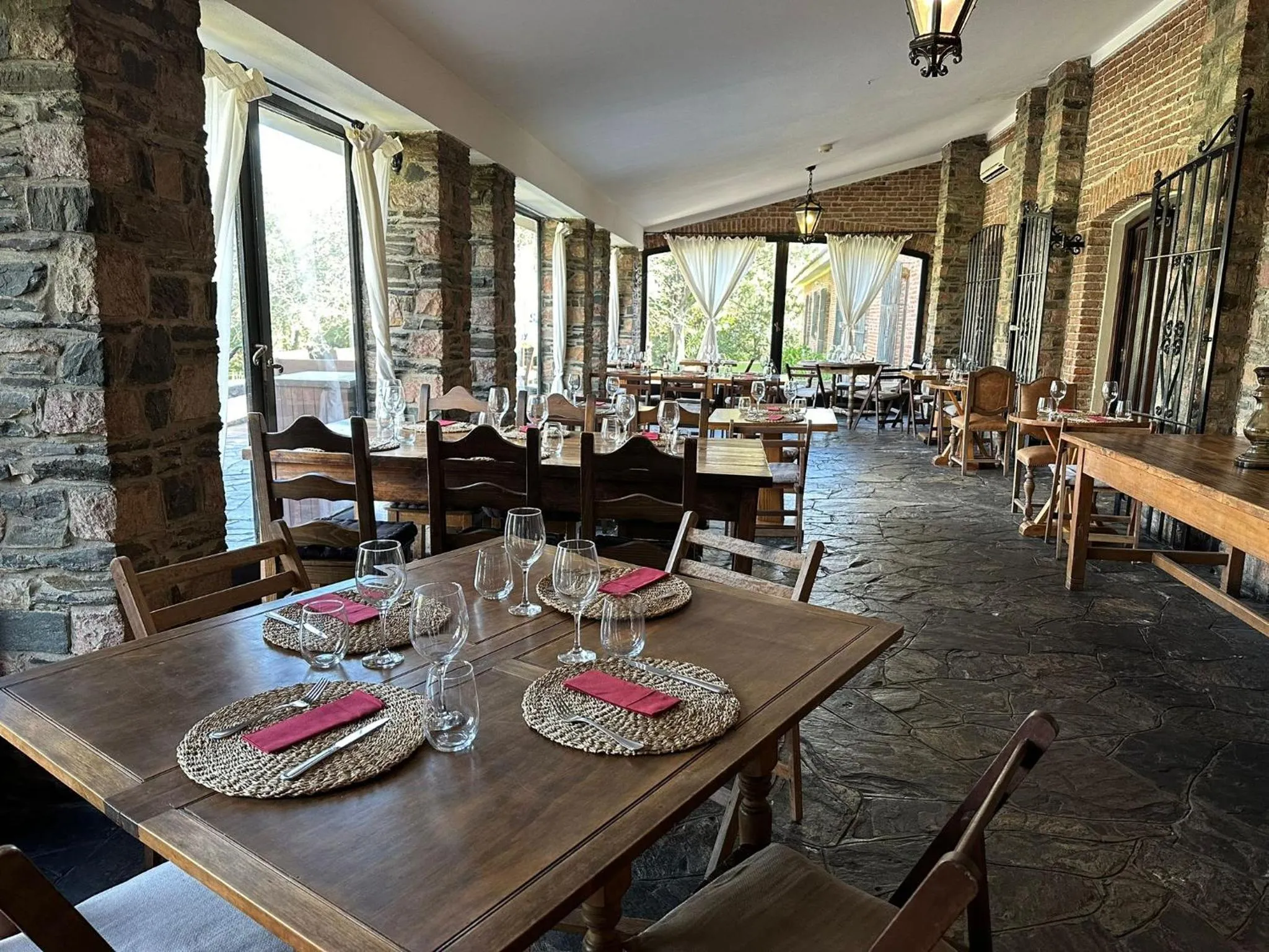 Restaurant/places to eat in La Baguala