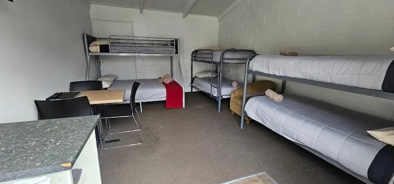 Bed in Westport Kiwi Holiday Park & Motels