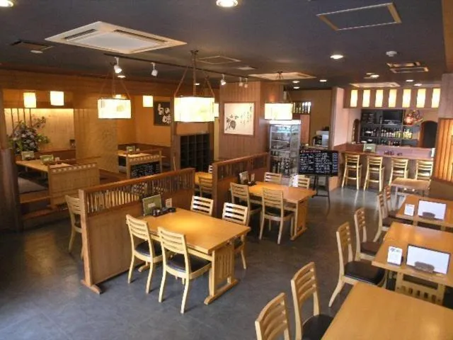 Restaurant/places to eat in ryugasakiplazahotel honkan