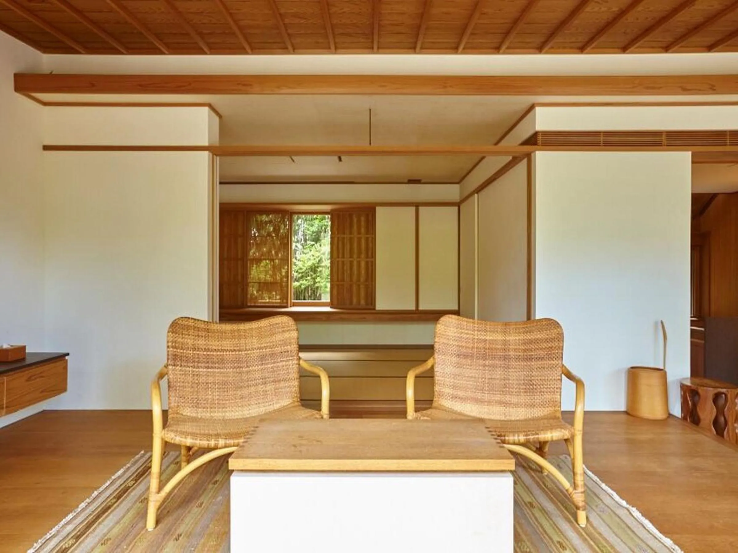 Photo of the whole room in Numazu Club