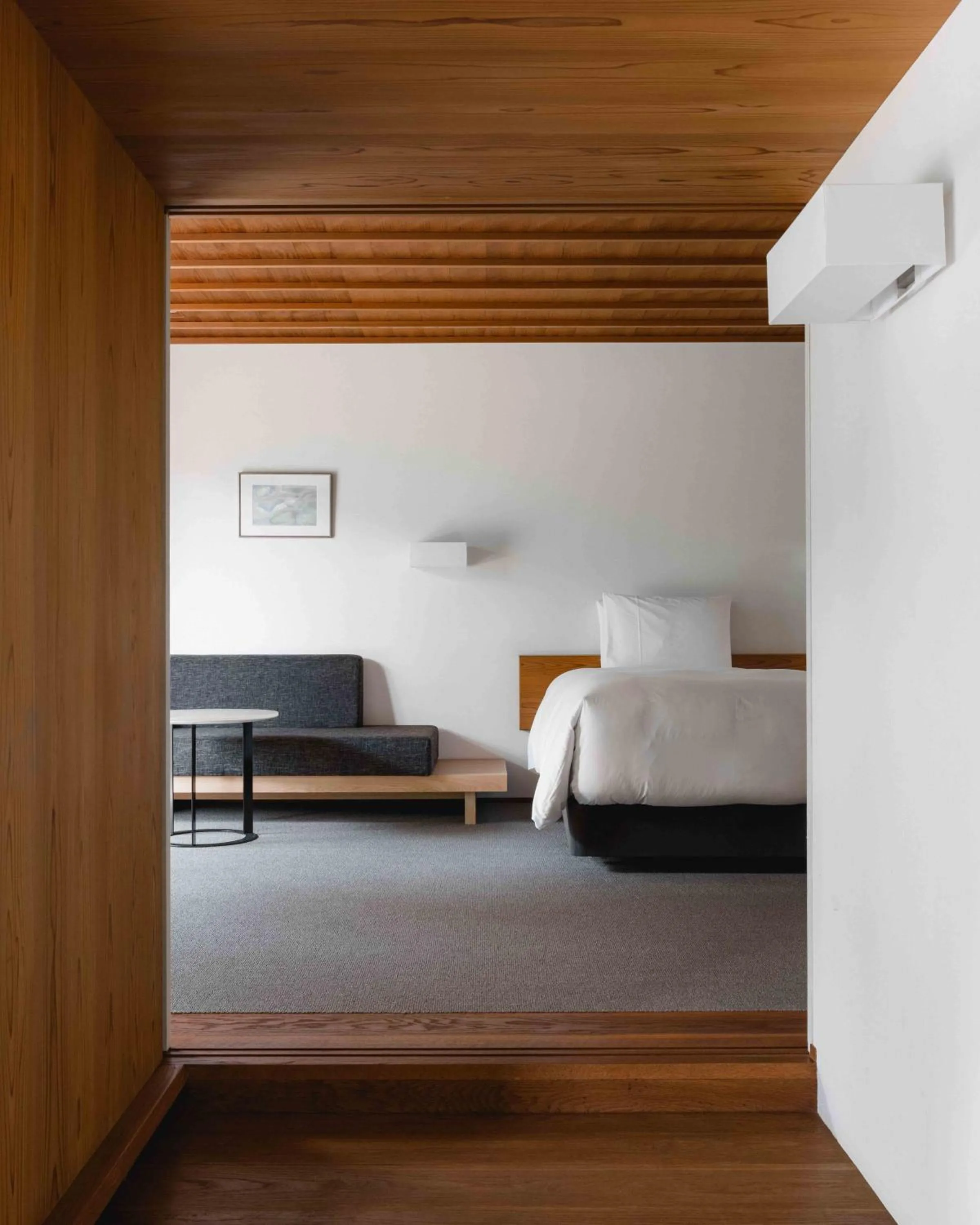 Photo of the whole room, Bed in Numazu Club