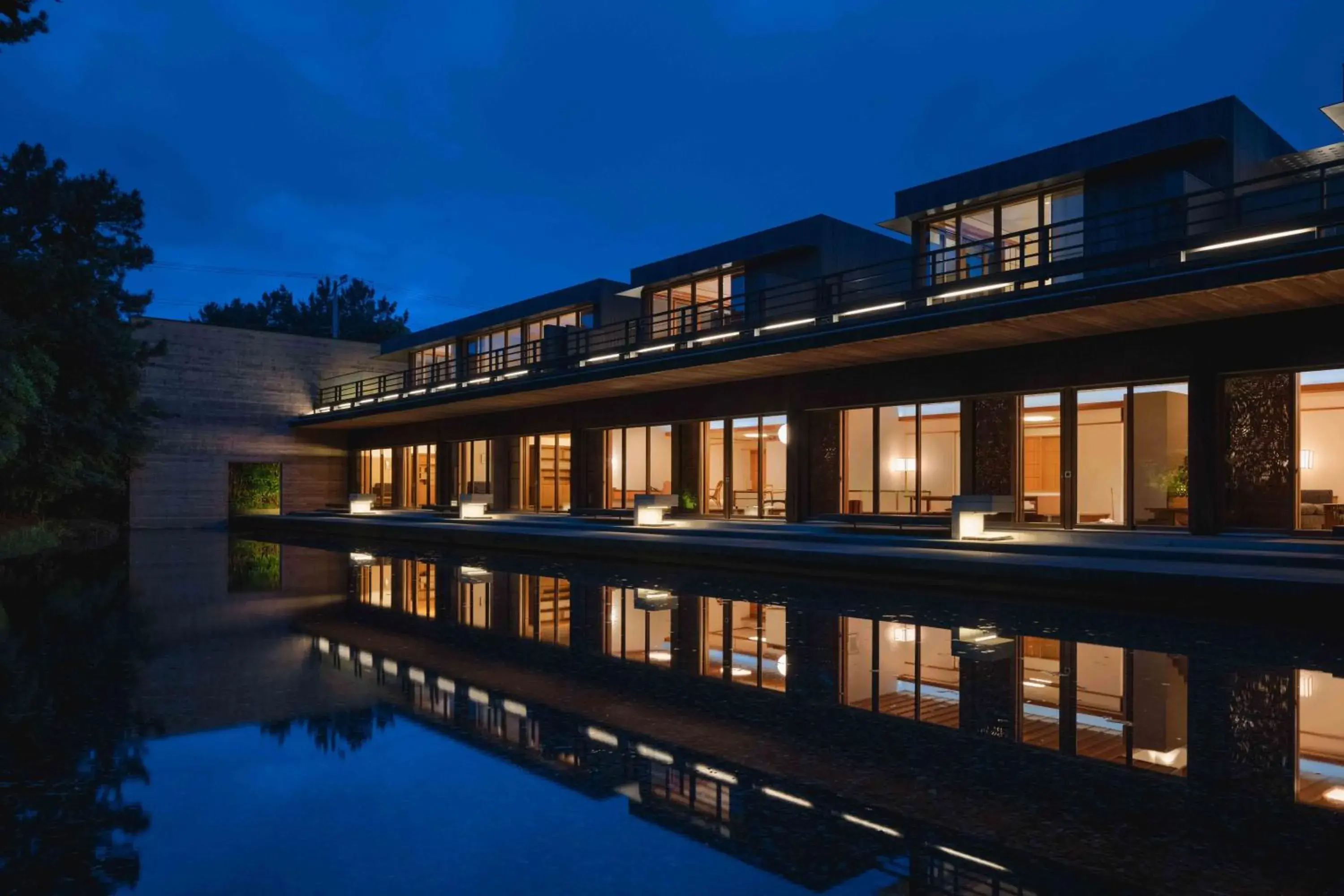 Property building in Numazu Club Property building in Numazu Club