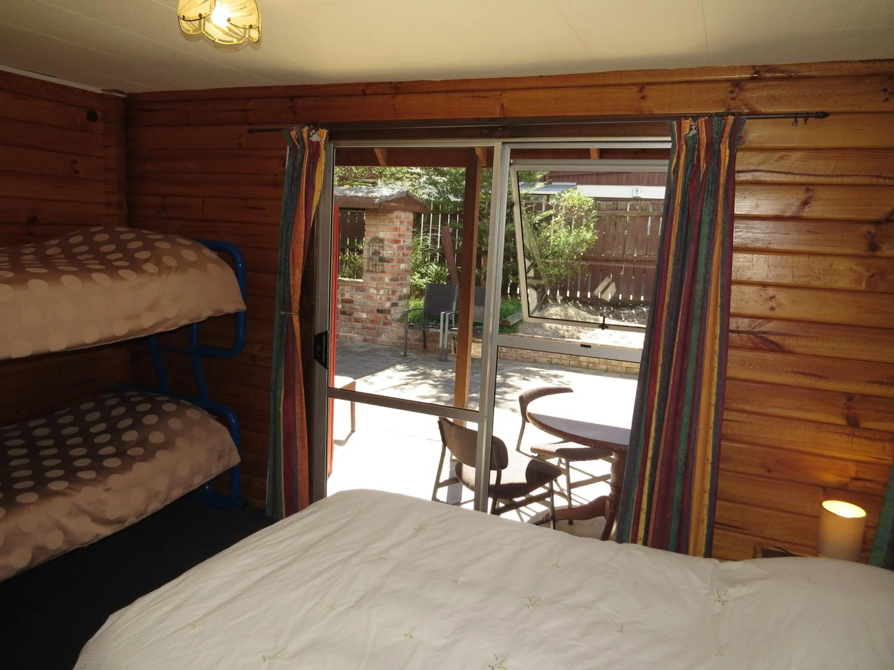 Photo of the whole room, Bed in Hanmer Backpackers