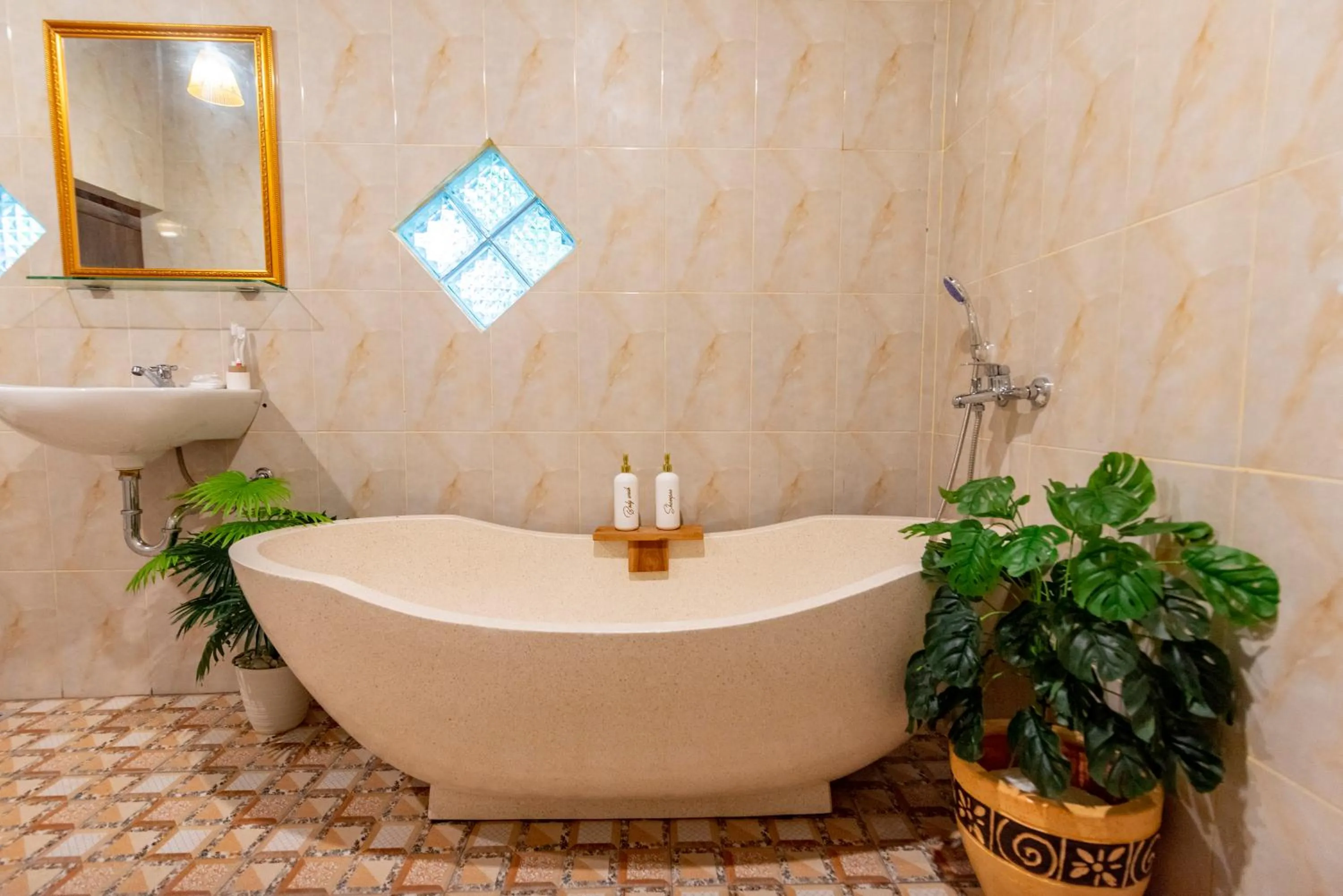 Bathroom in Uma Ulun Dugul Ubud by Dhananjaya Hospitality