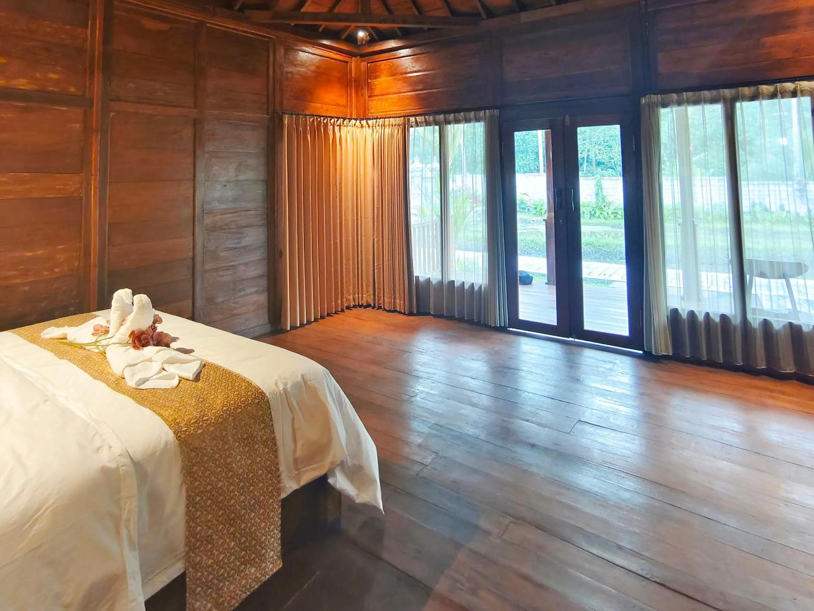 Bed in Uma Ulun Dugul Ubud by Dhananjaya Hospitality