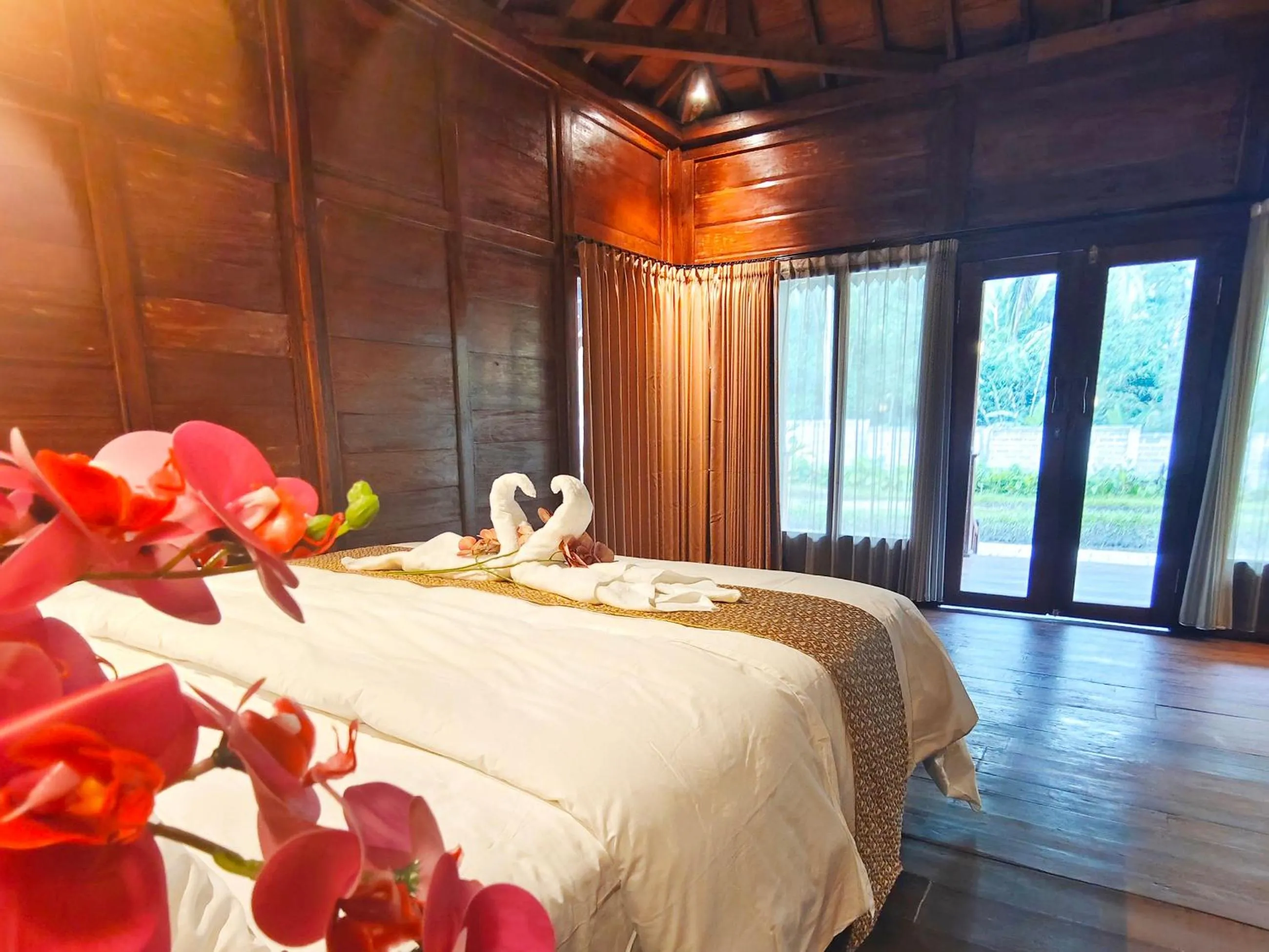 Bed in Uma Ulun Dugul Ubud by Dhananjaya Hospitality