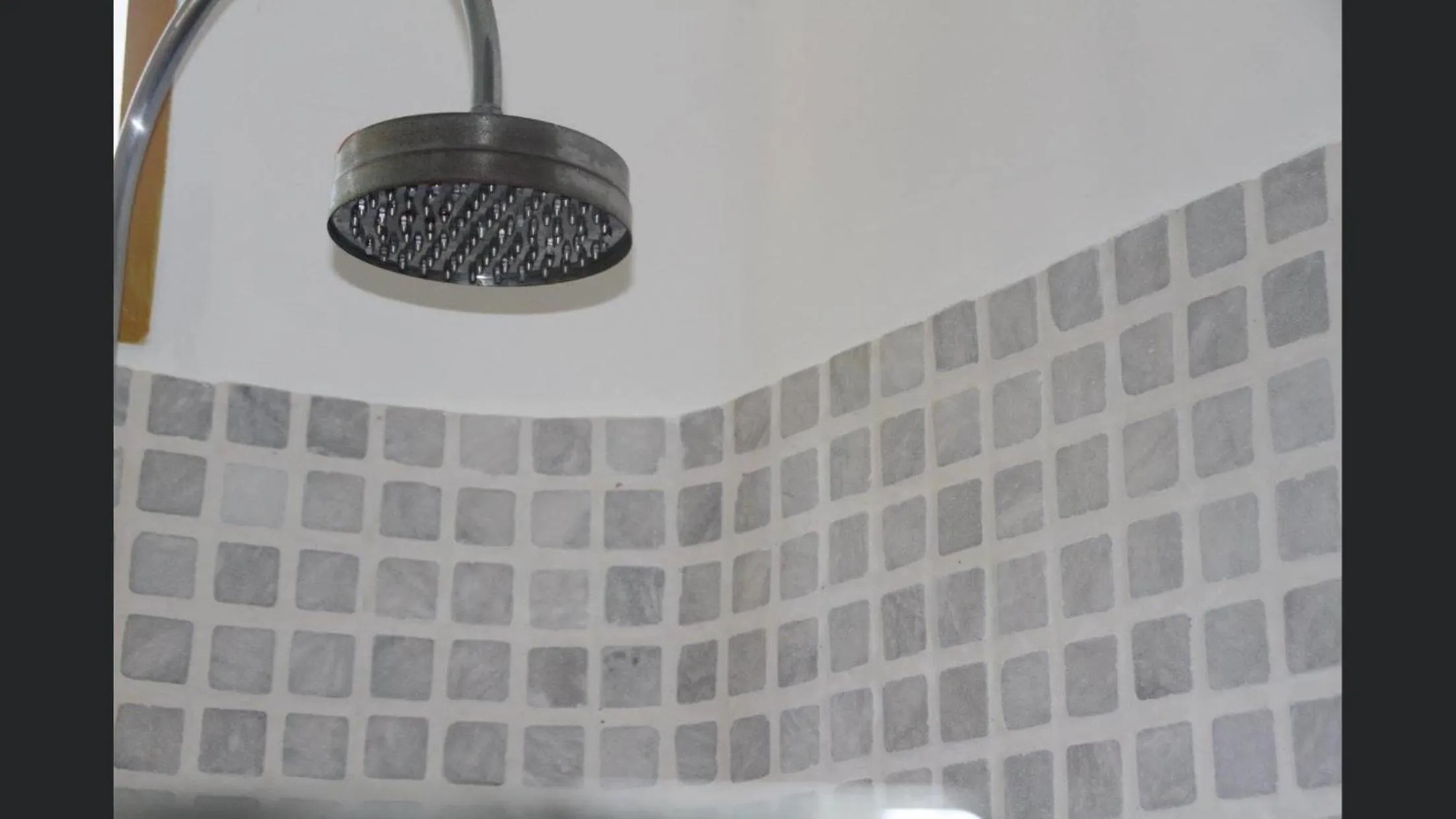 Property building in Wind Rider's Inn