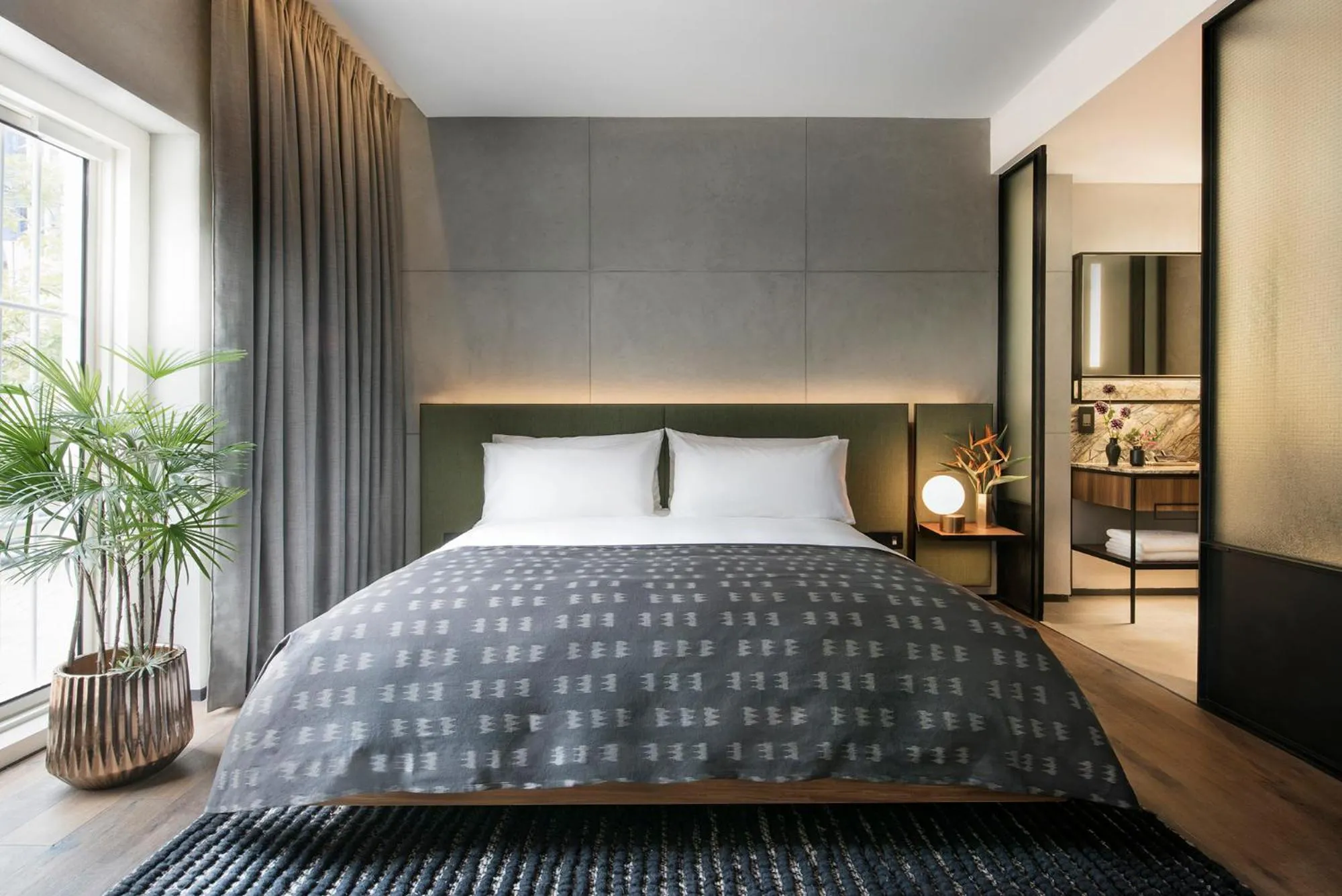 Bed in The Warehouse Hotel, Singapore, a Member of Design Hotels