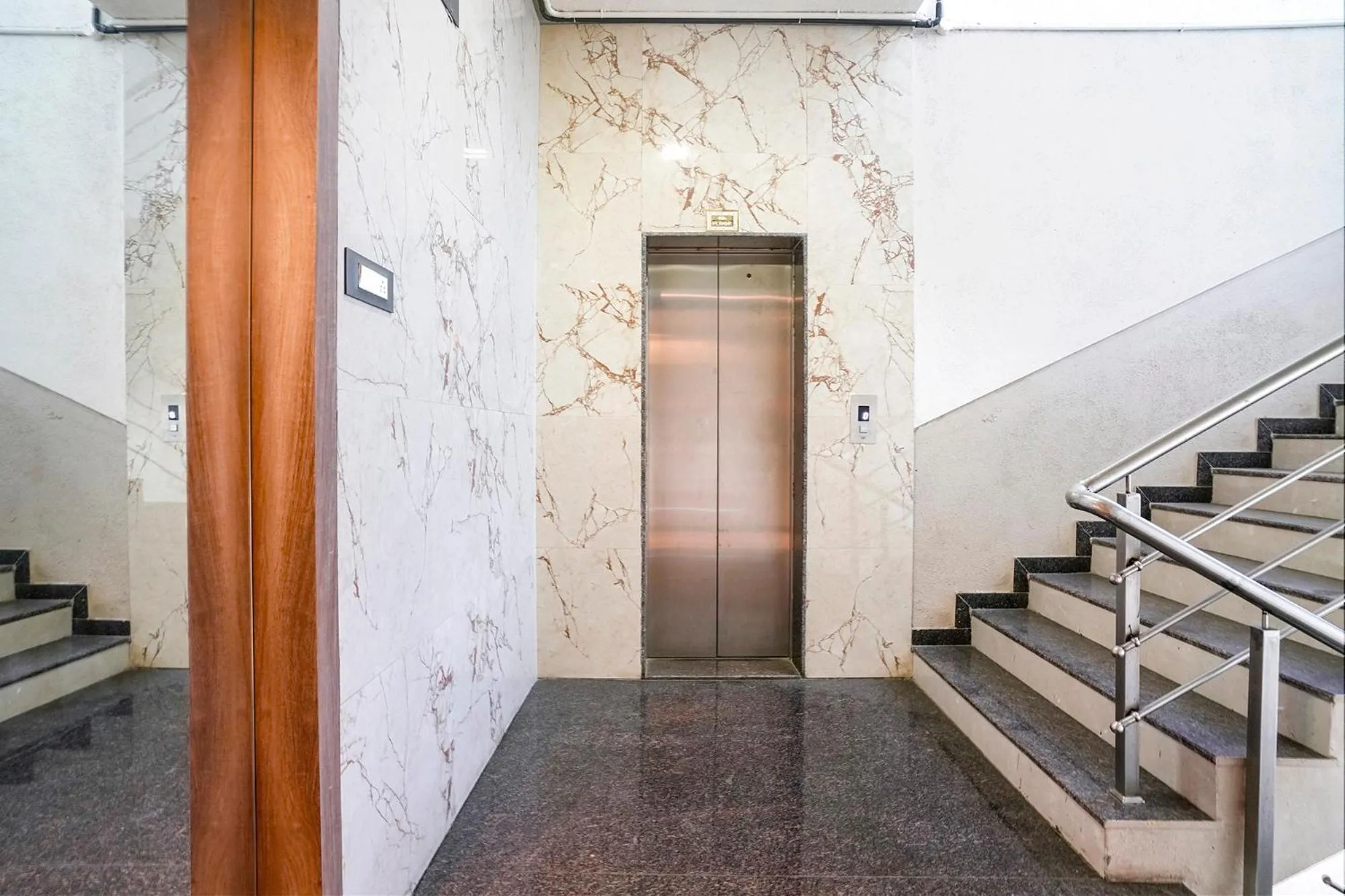 FabHotel Prime Majhali - Nr D-Mart 30M