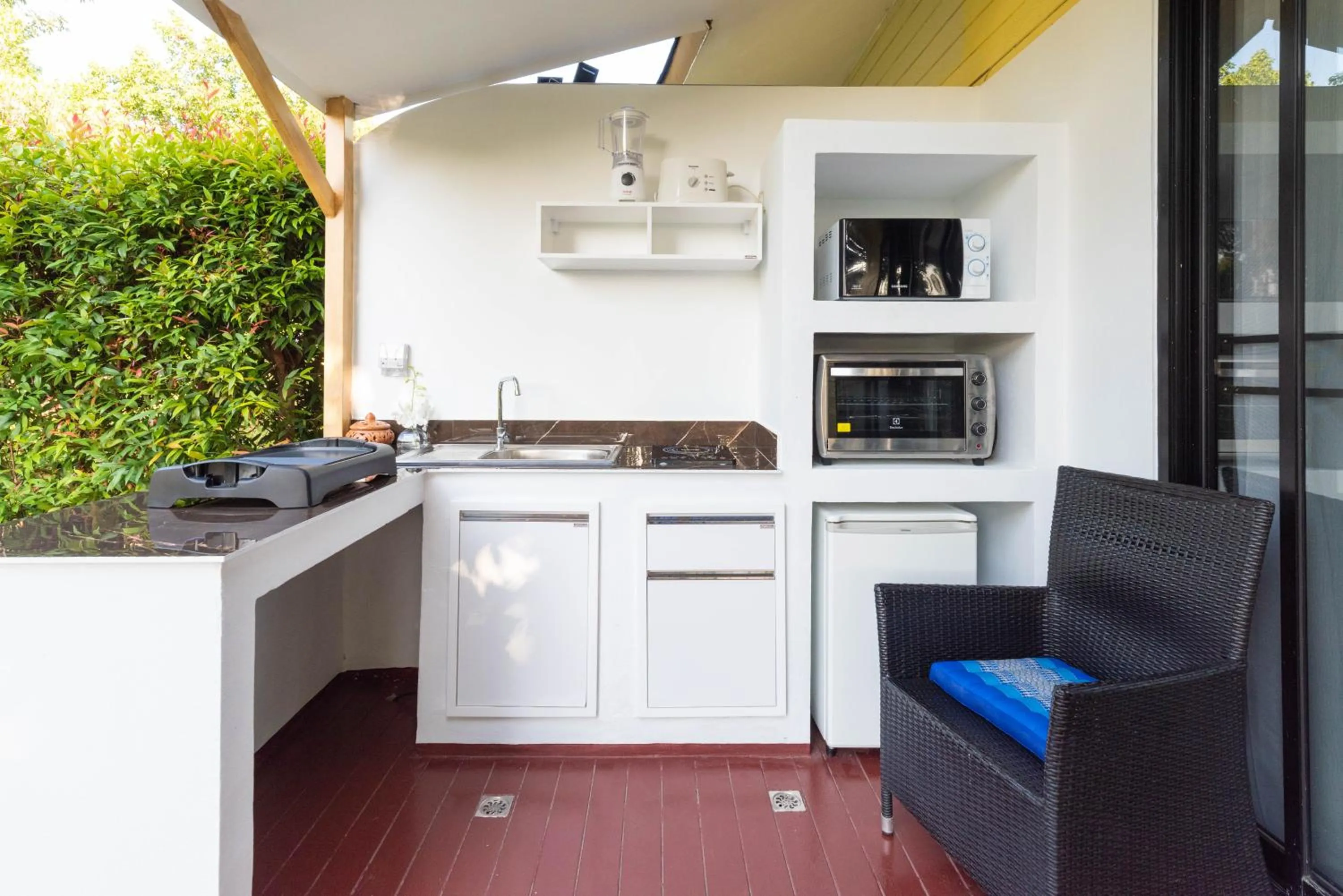 minibar in Moon Cottage