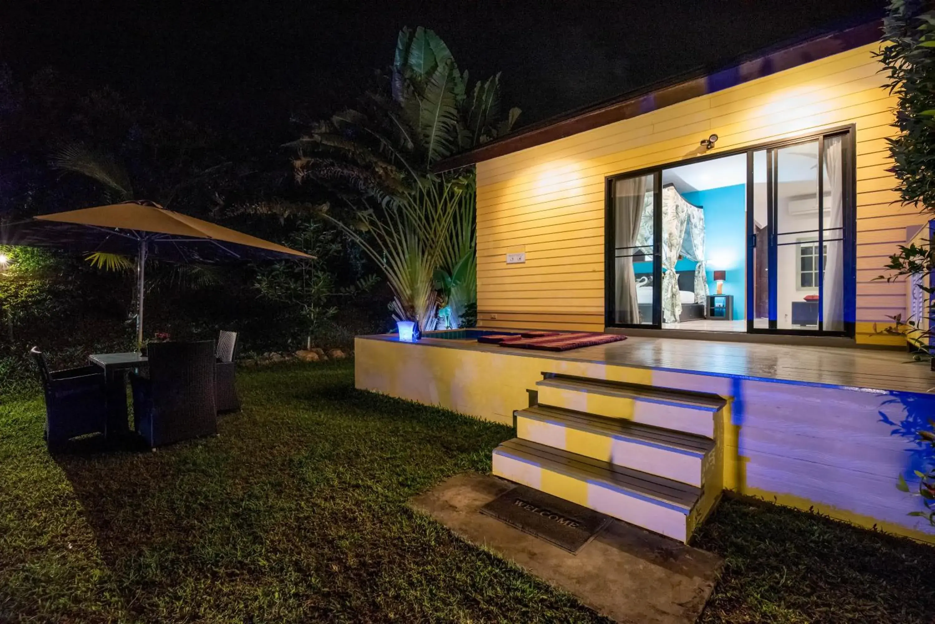 Property building in Moon Cottage Property building in Moon Cottage