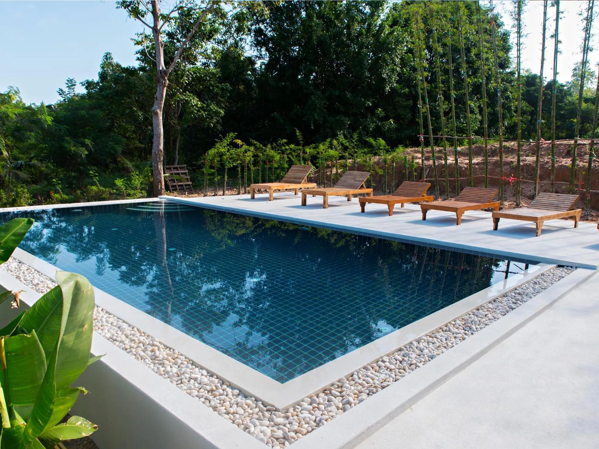 Swimming pool in Moon Cottage