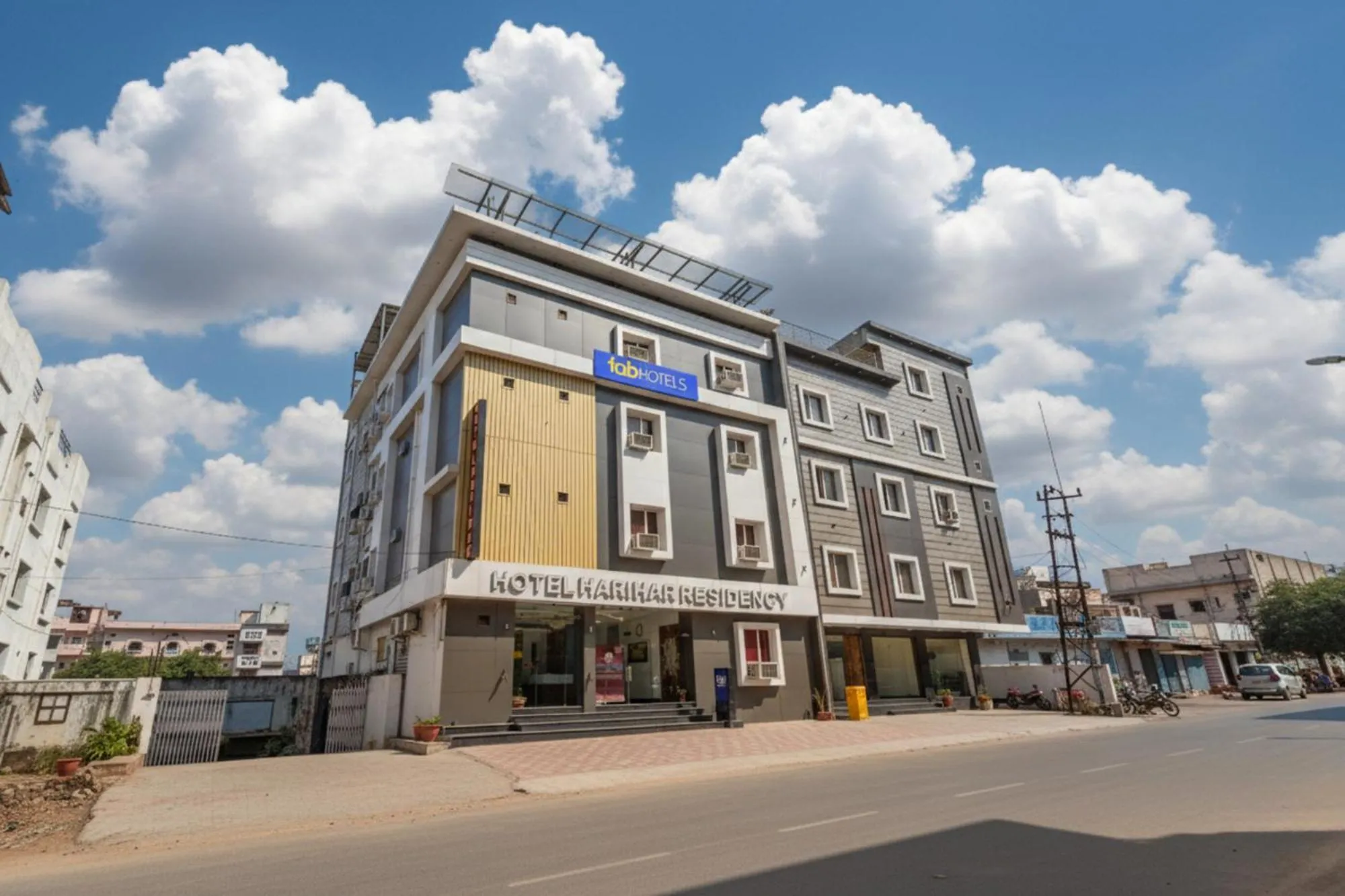 Property building in FabHotel Hari Residency