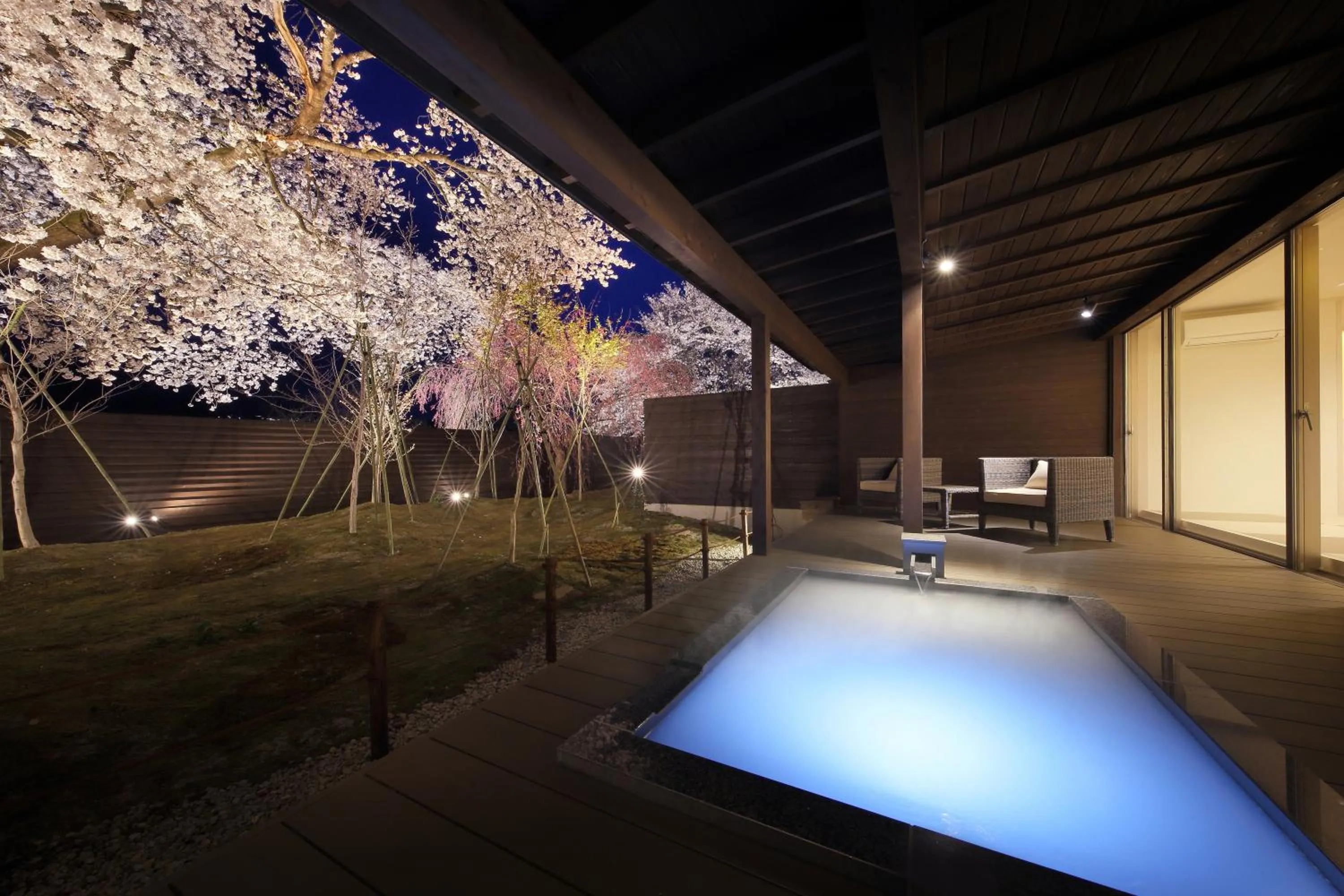 Night in Yuuyu No Sato Yusa