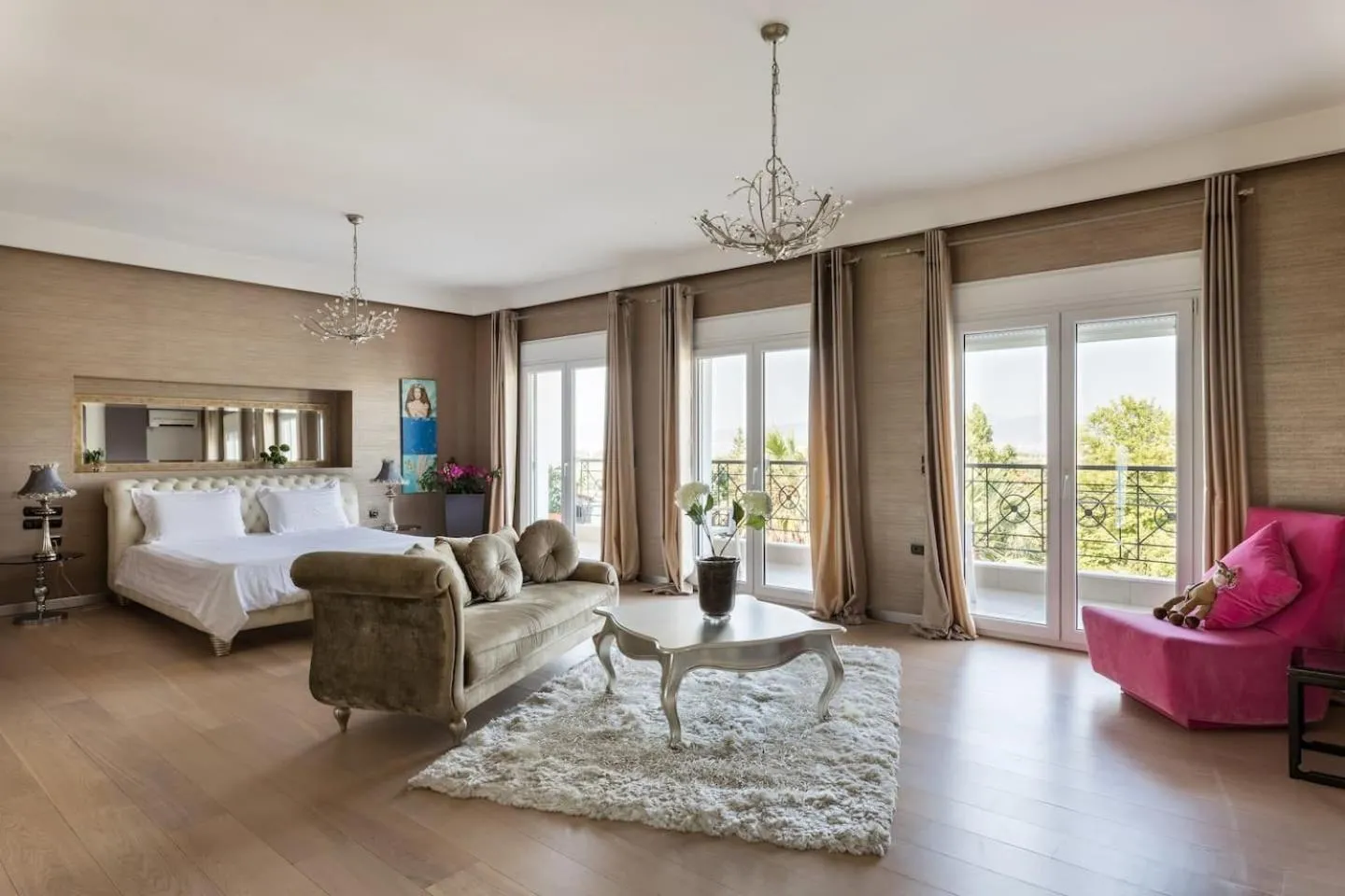Bed in Villa Elena