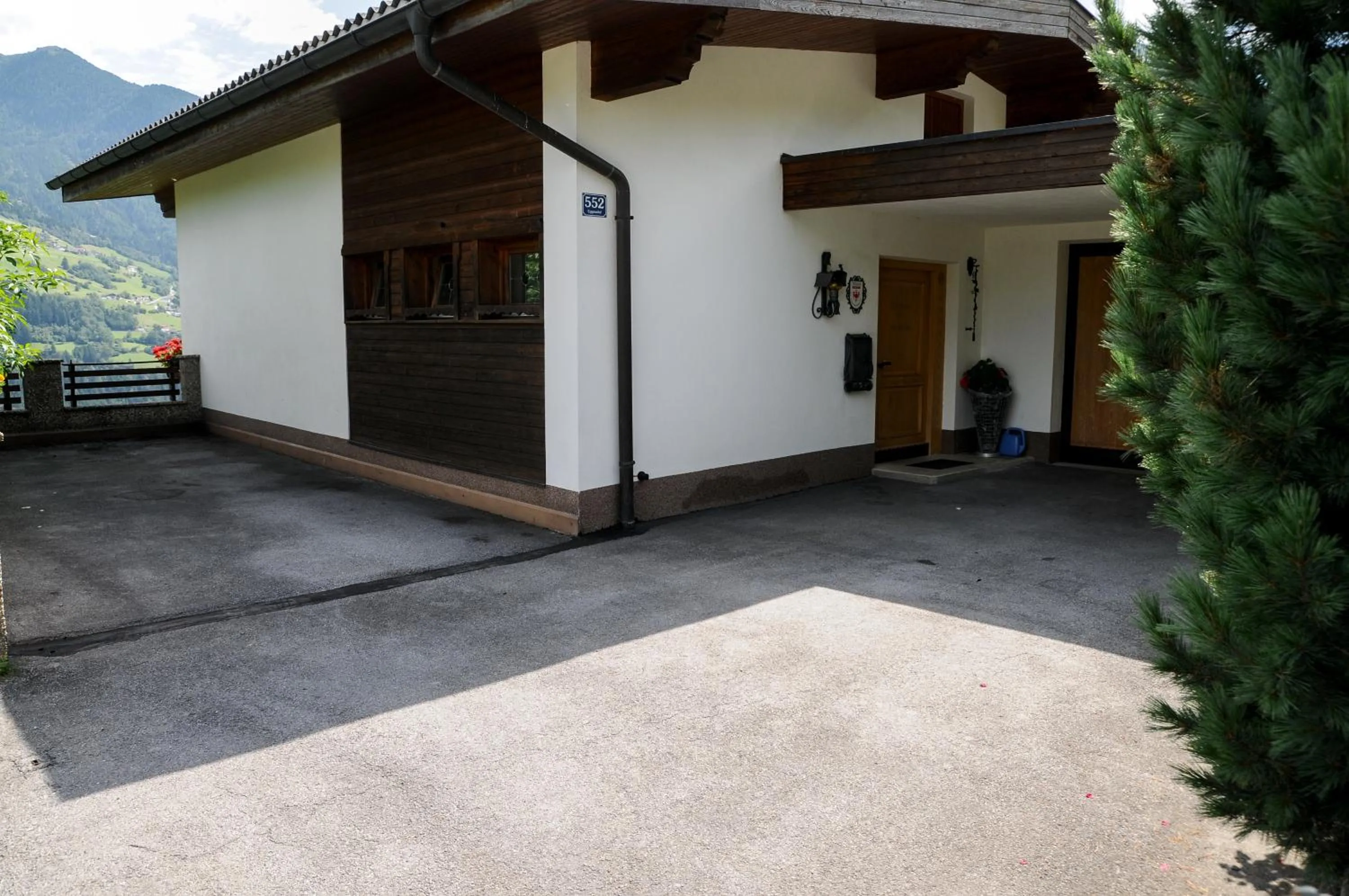 Facade/entrance in Ferienhaus Gundolf Peter