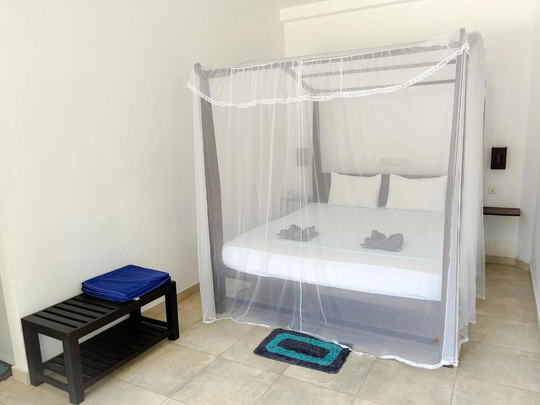 Bed in Pearl Island Beach Hotel