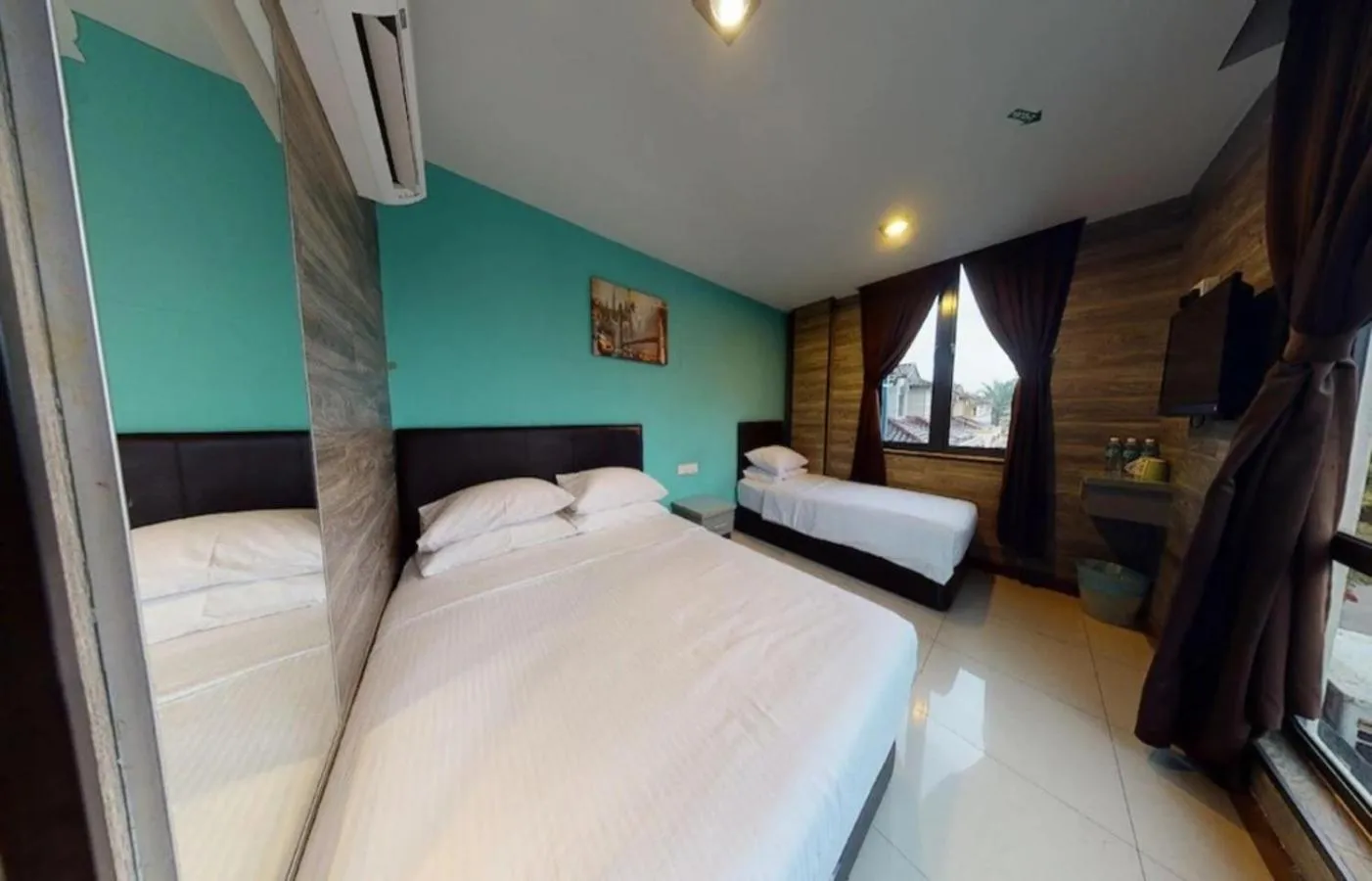 Bedroom, Bed in Sg Pelek Hotel