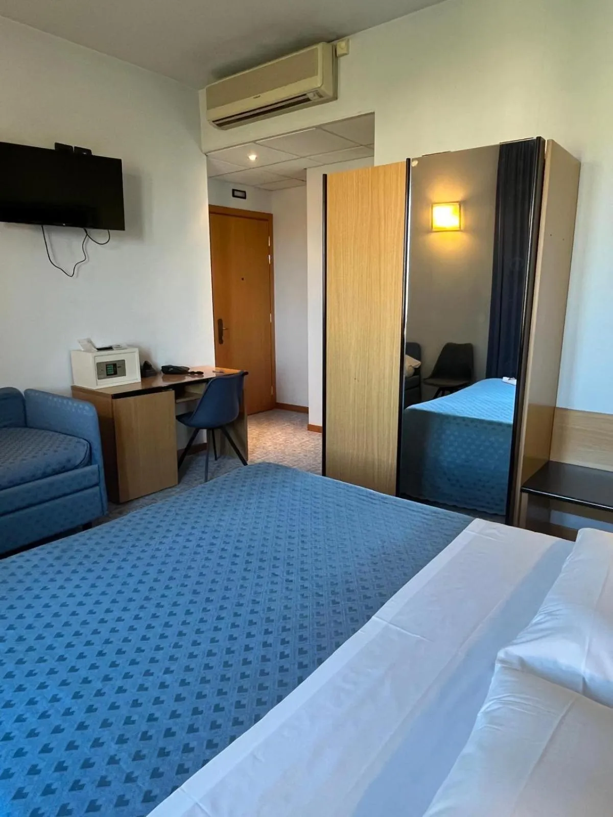 Bed in Hotel La Terrazza