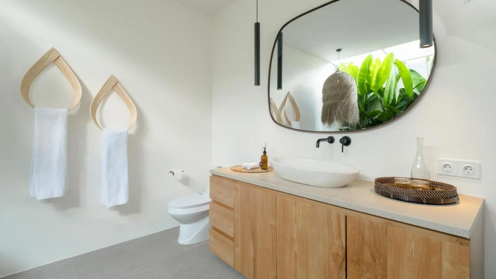 Toilet in Villa Chagall by Villa Finder
