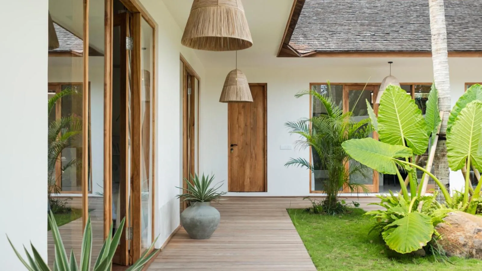 Property building in Villa Chagall by Villa Finder