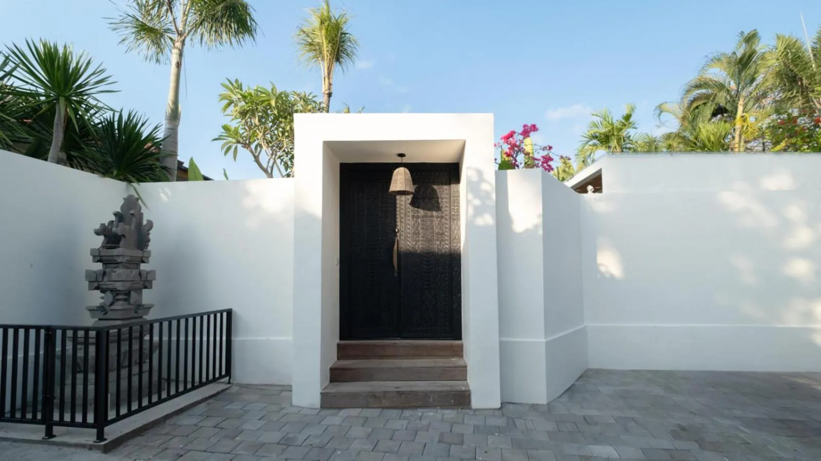 Facade/entrance in Villa Chagall by Villa Finder