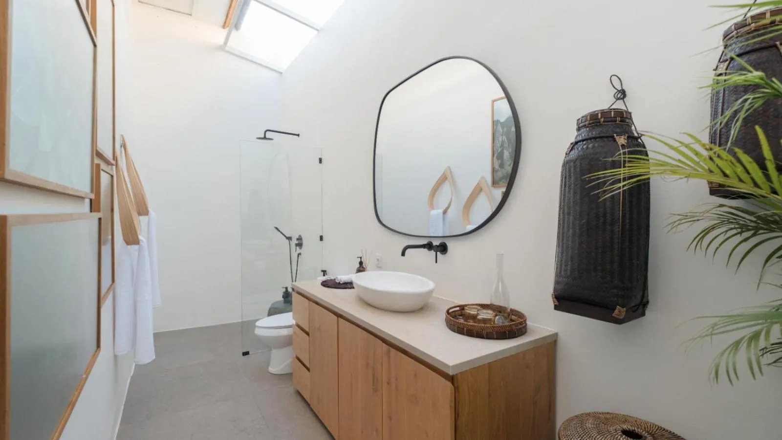 Shower in Villa Chagall by Villa Finder