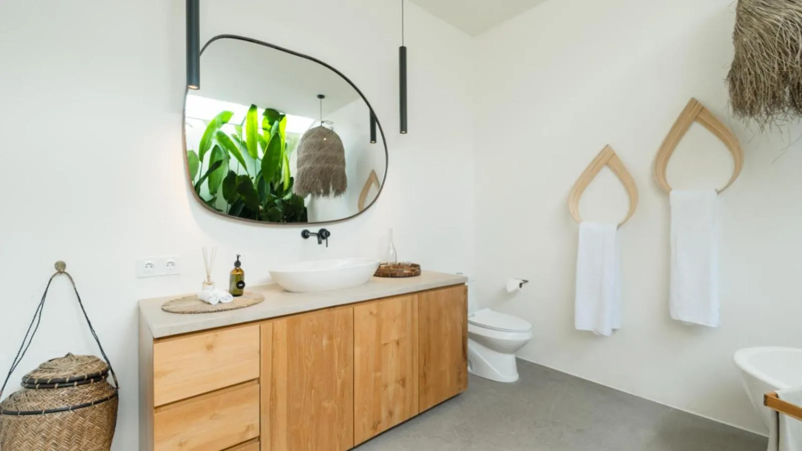 Toilet in Villa Chagall by Villa Finder