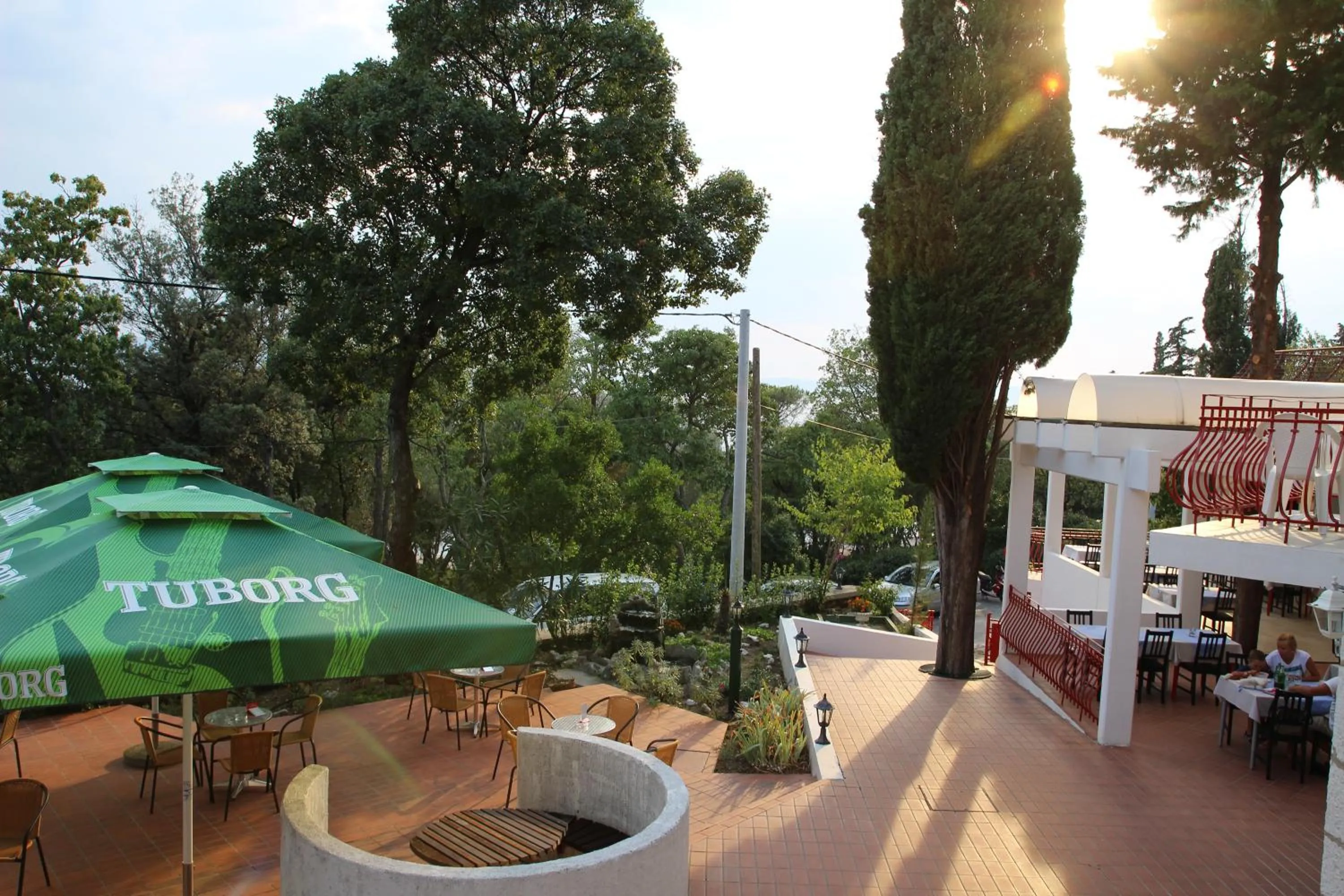 Restaurant/places to eat in Pansion Ruža