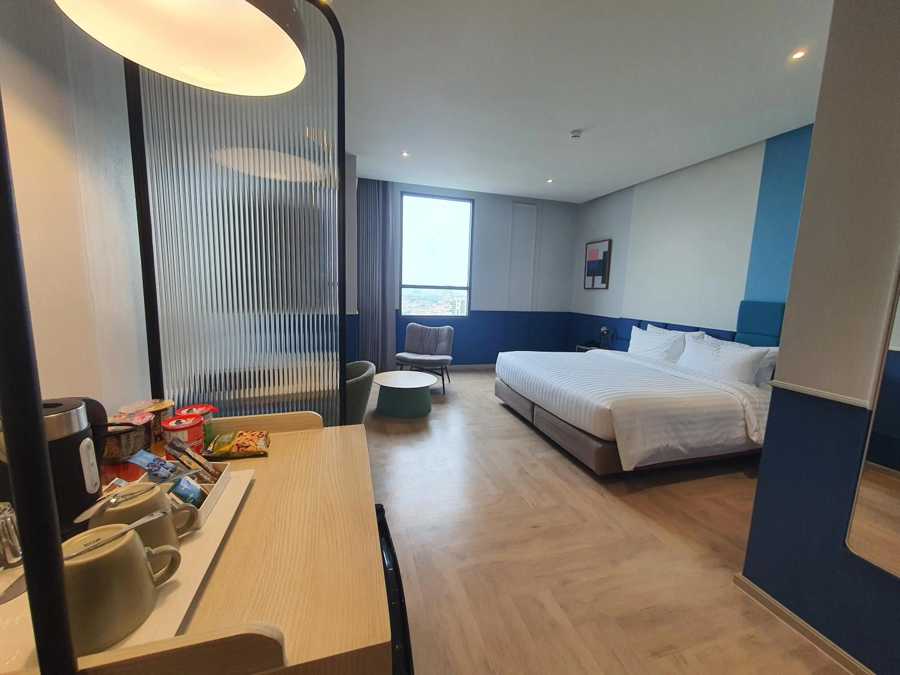 Bedroom, Bed in The Quarter Ramkhamhaeng by UHG