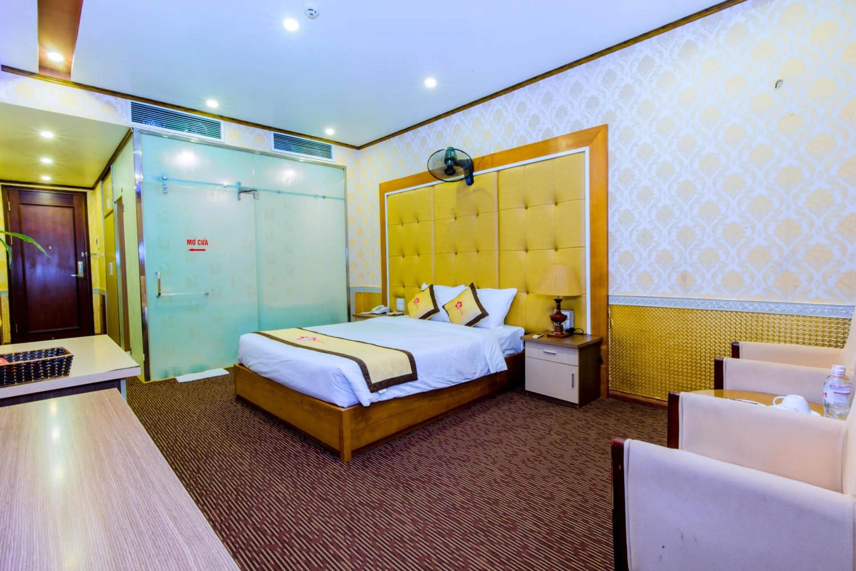 Bed in Hoa Dao Hotel