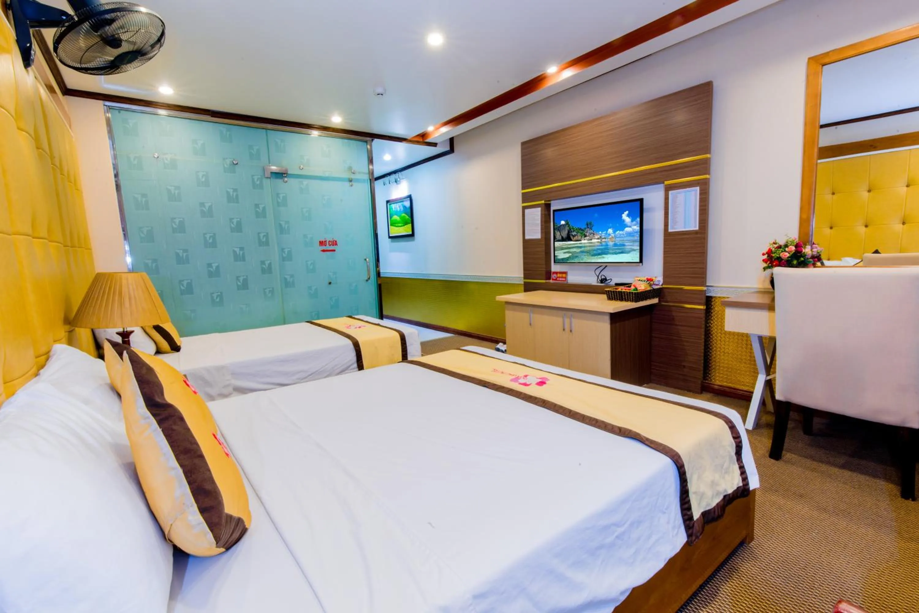 Bed in Hoa Dao Hotel