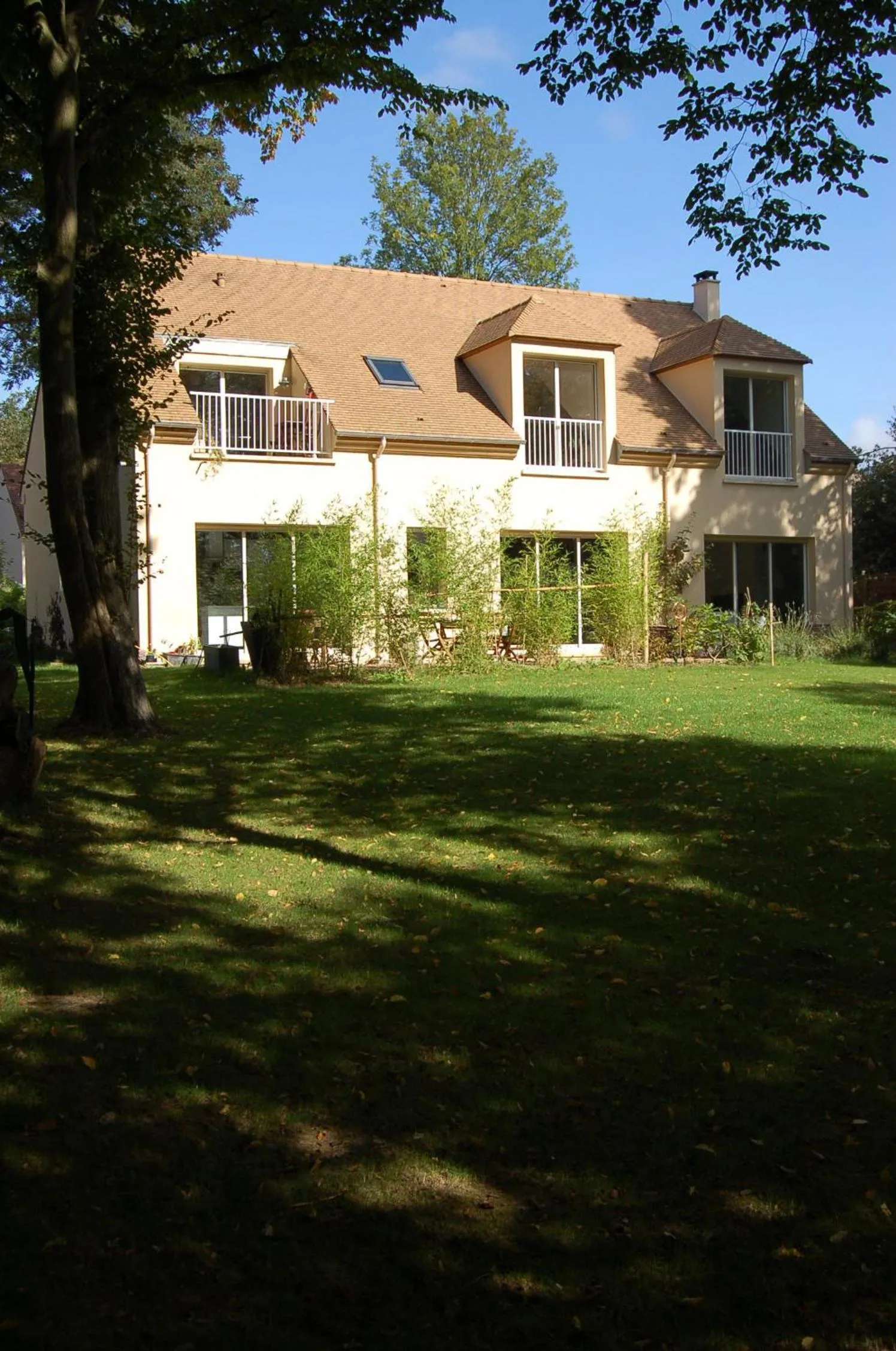 Property building in B&B Loft Trotters