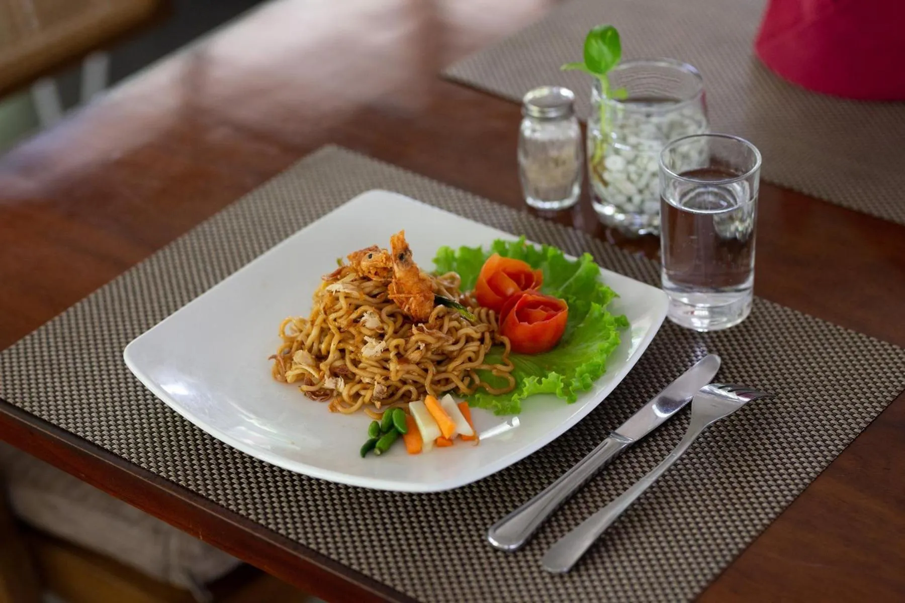 Restaurant/places to eat in Hotel Blambangan