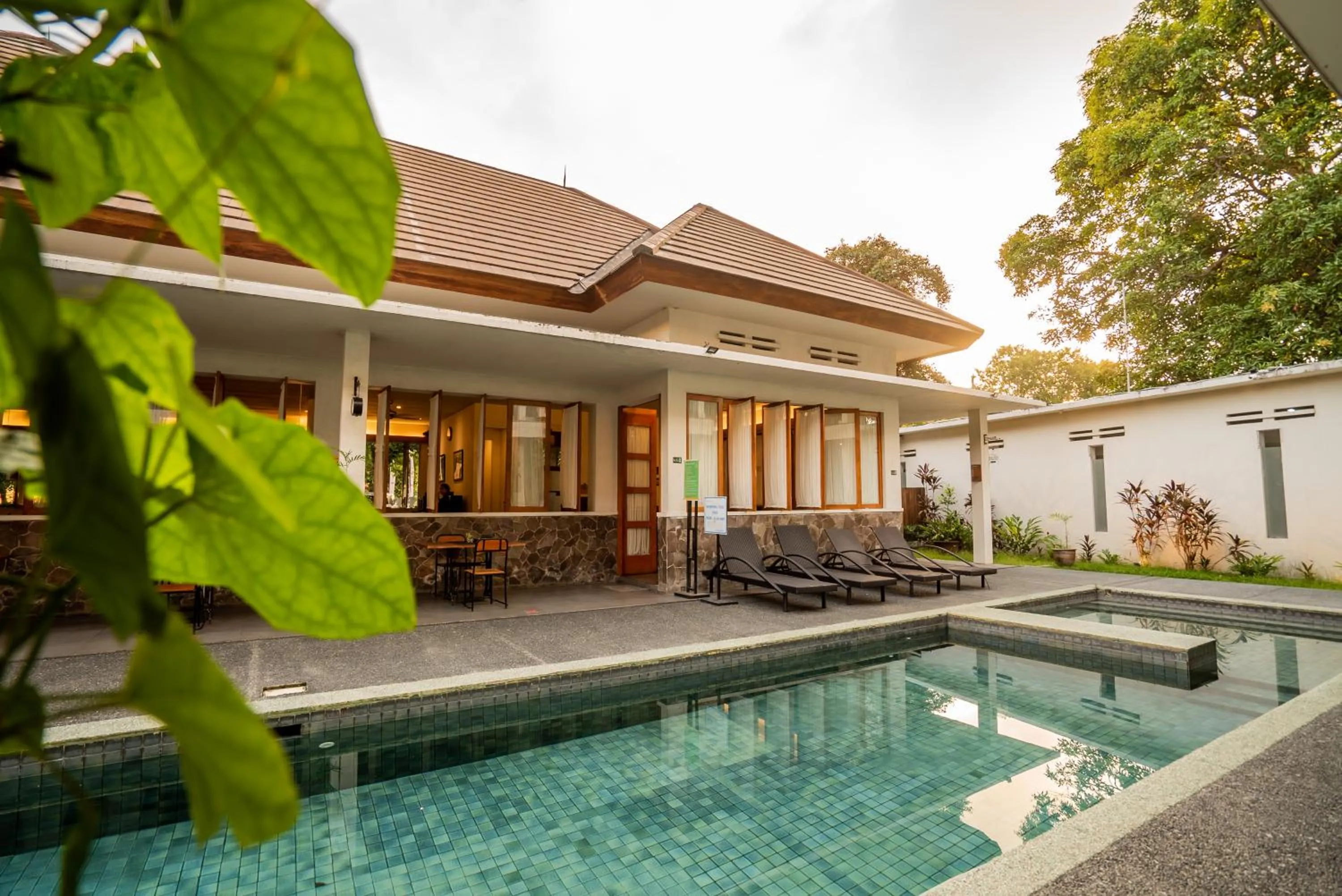 Swimming pool in Hotel Blambangan
