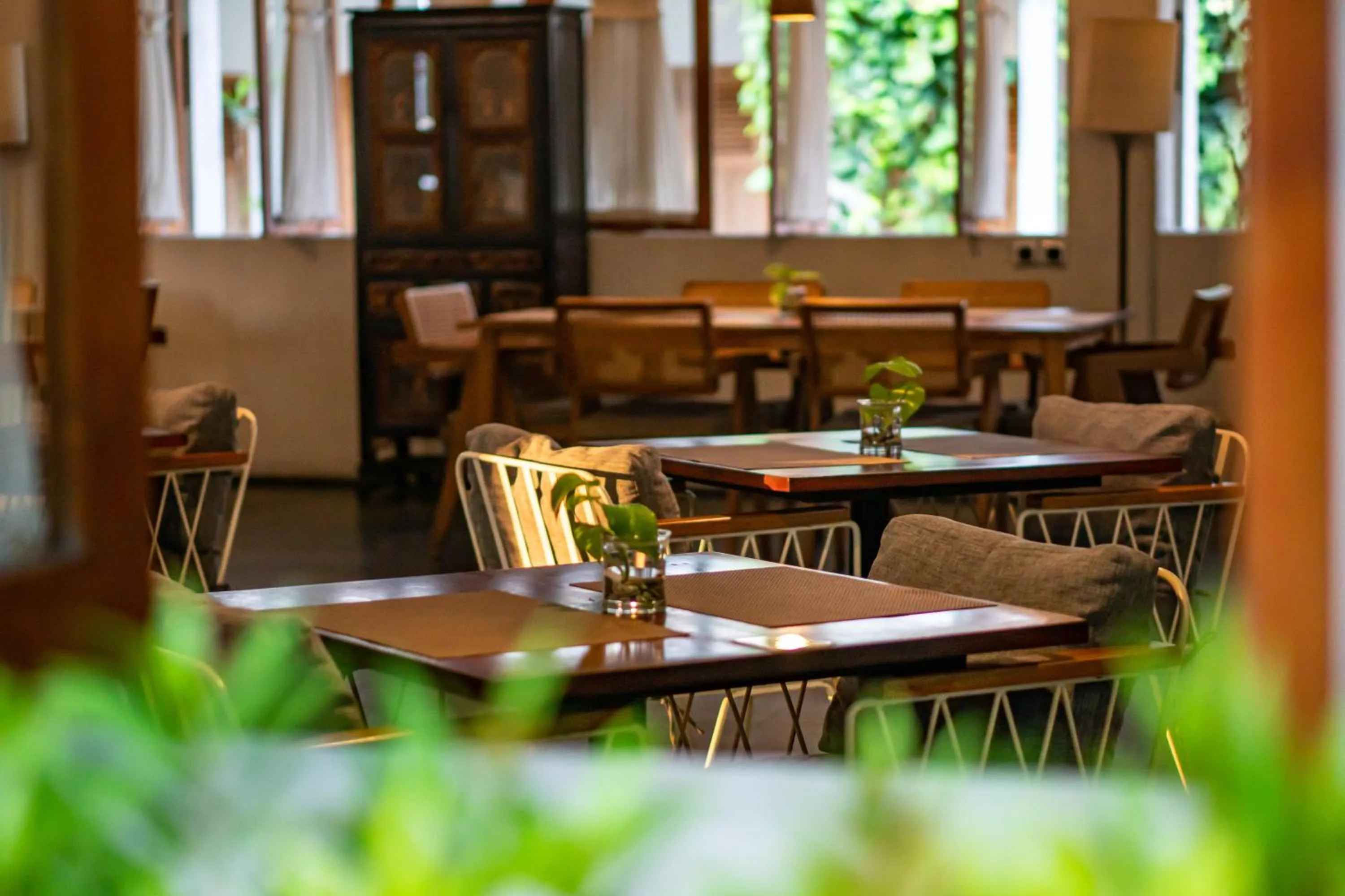 Restaurant/places to eat in Hotel Blambangan