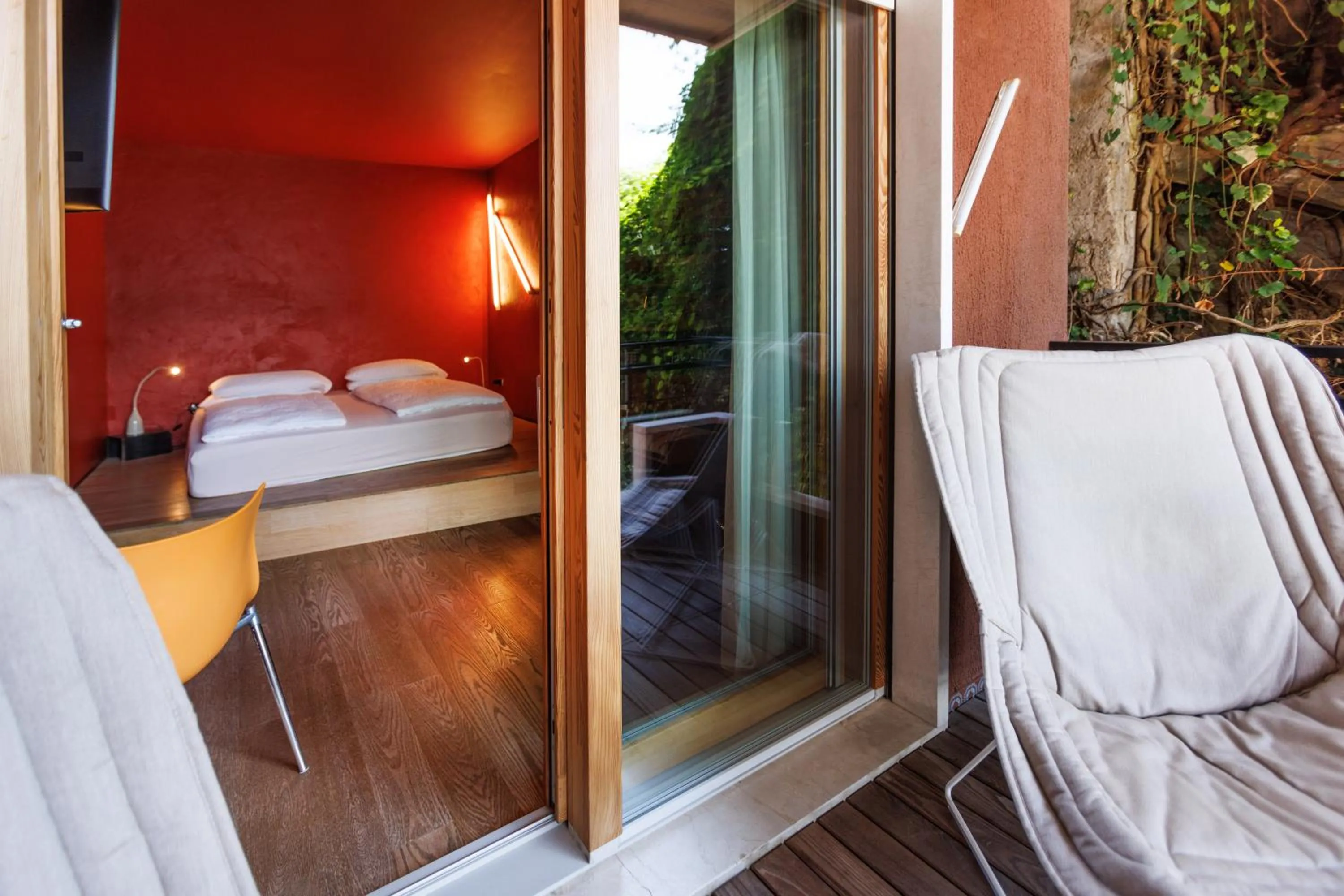 Photo of the whole room, Bed in Ambienthotel PrimaLuna 3S