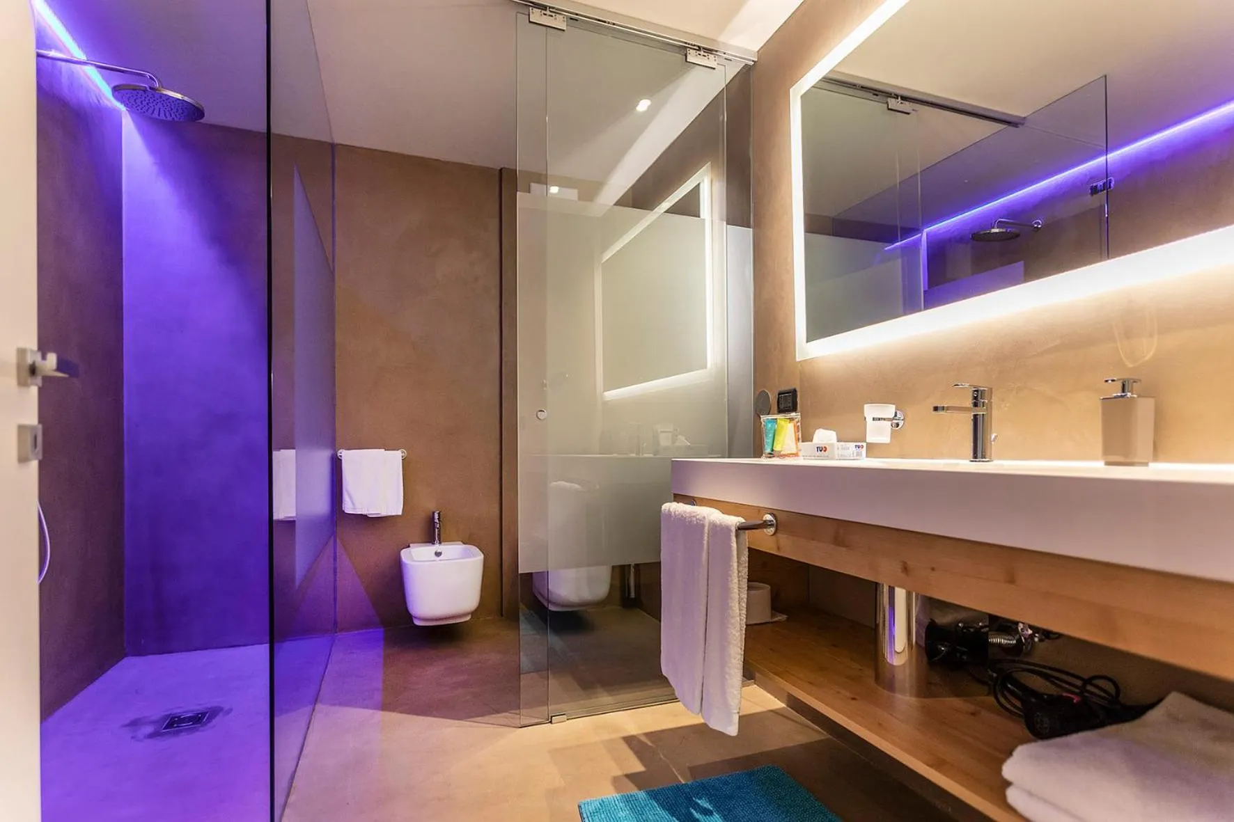 Bathroom in Ambienthotel PrimaLuna 3S