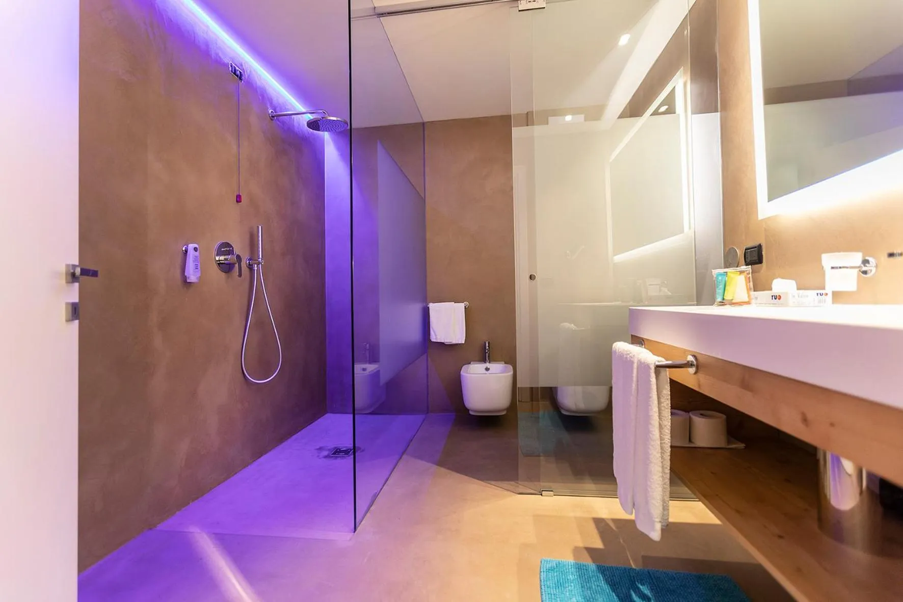 Bathroom in Ambienthotel PrimaLuna 3S