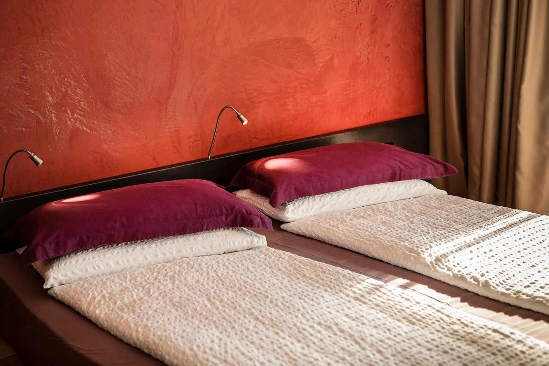 Bed in Ambienthotel PrimaLuna 3S