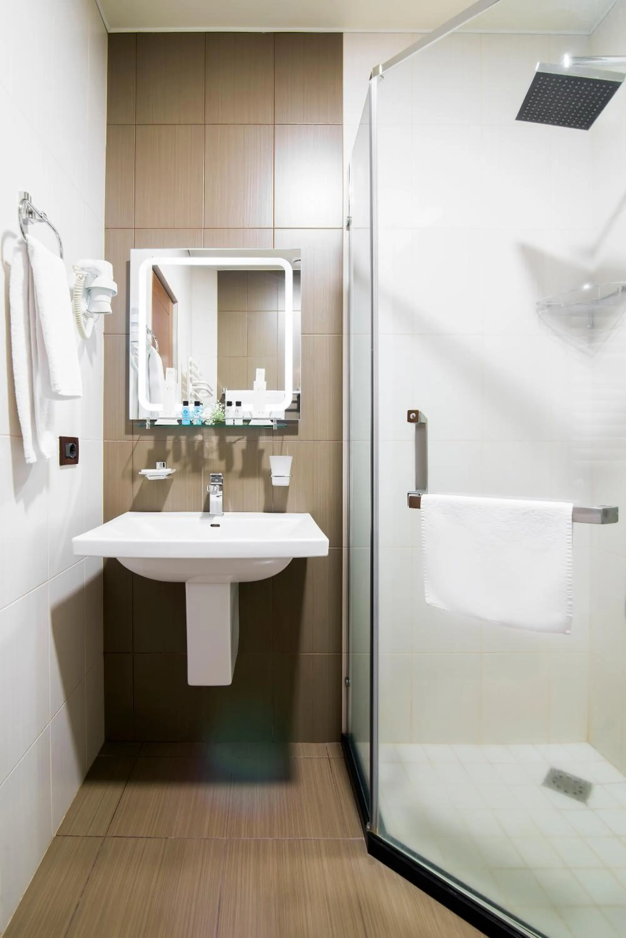 Bathroom in Elegant Hotel & Resort