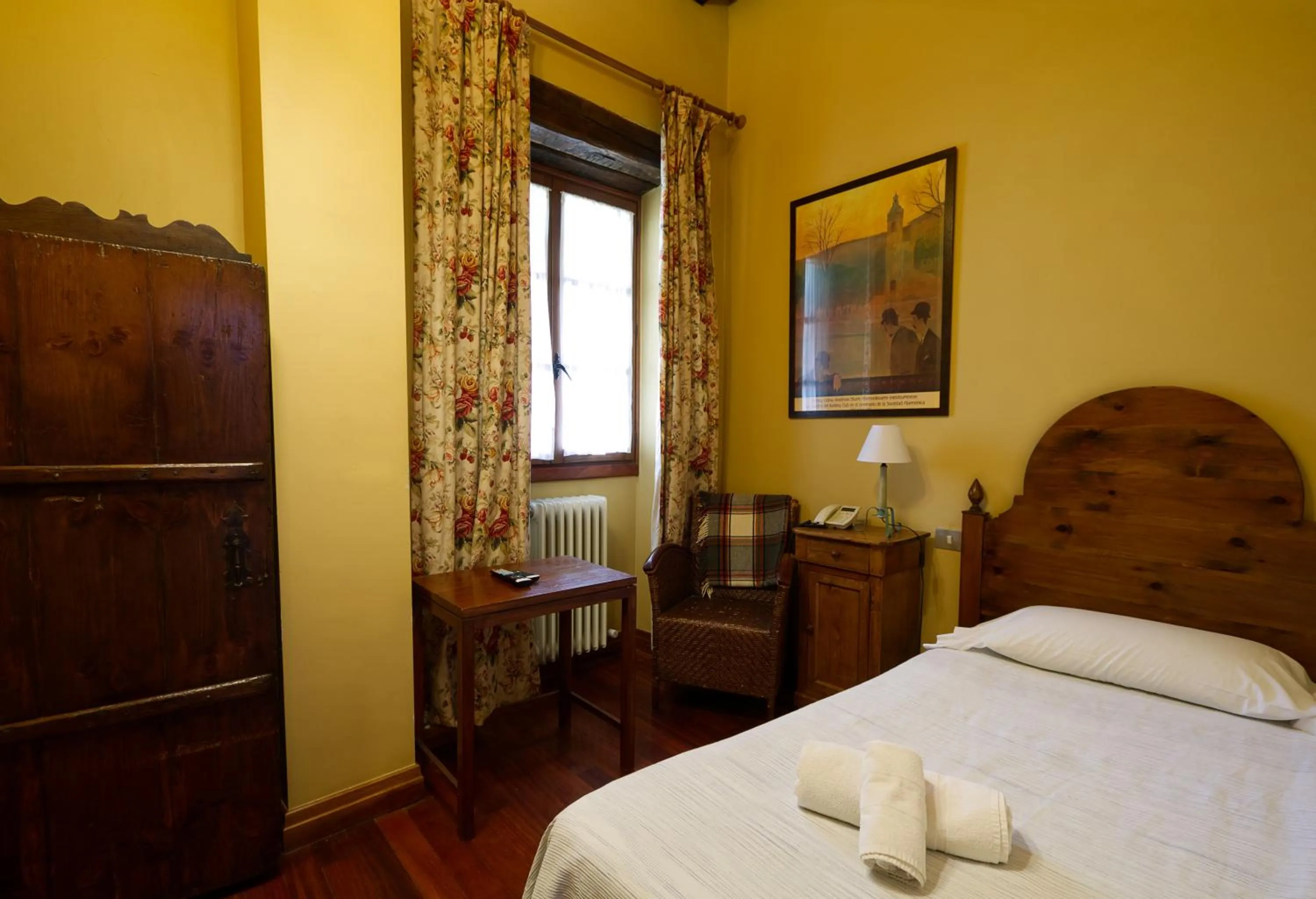 Bed in Hotel Konbenio