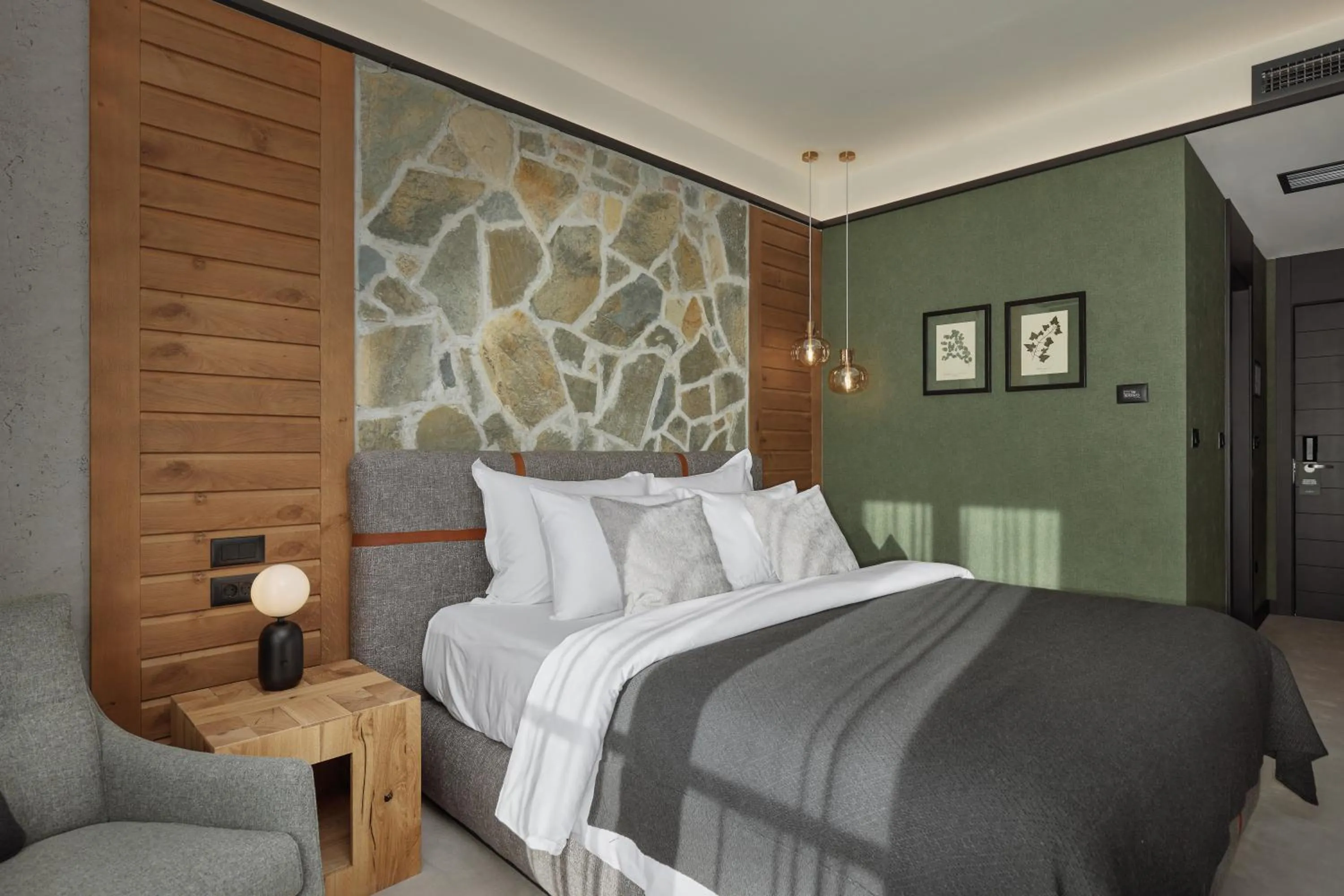 Bed in Wulfenia Hotel & Spa