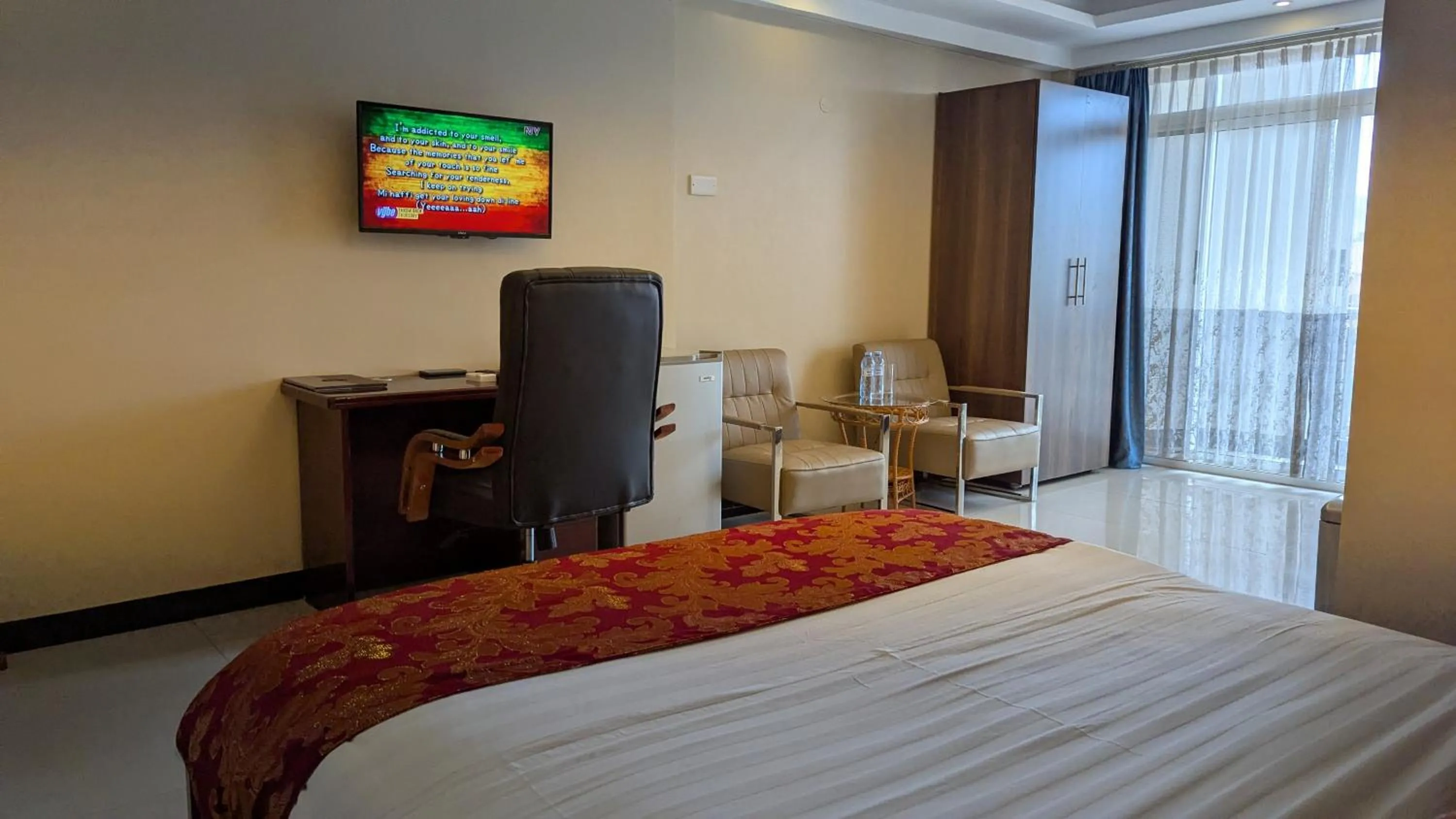 TV and multimedia, Bed in The Grand Plaza Hotel