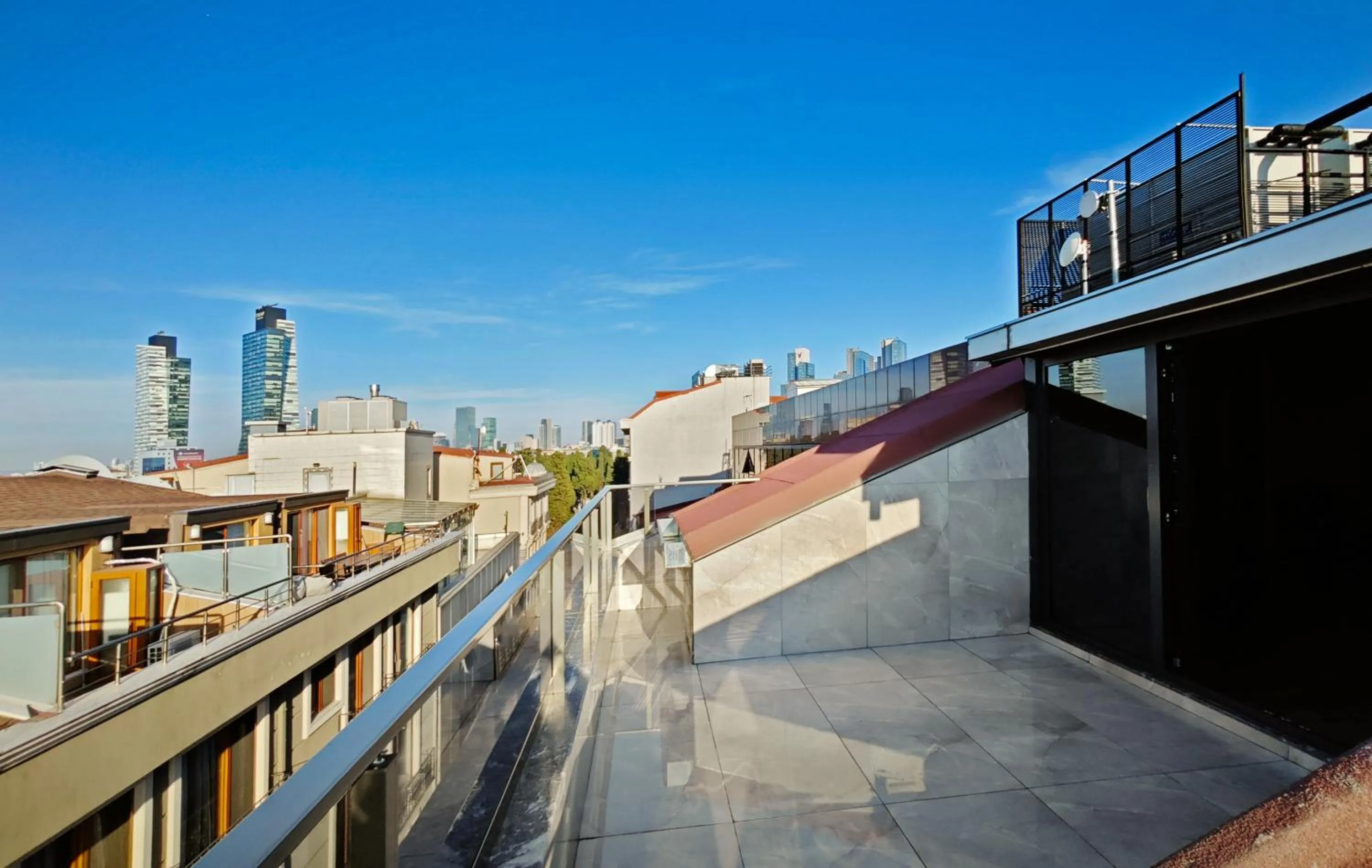 Day in Şişli Family Time Suites