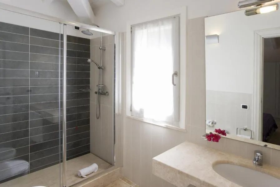 Shower in Nicolaus Prime Villas Resort