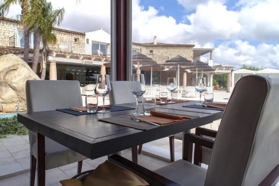 Restaurant/places to eat in Nicolaus Prime Villas Resort